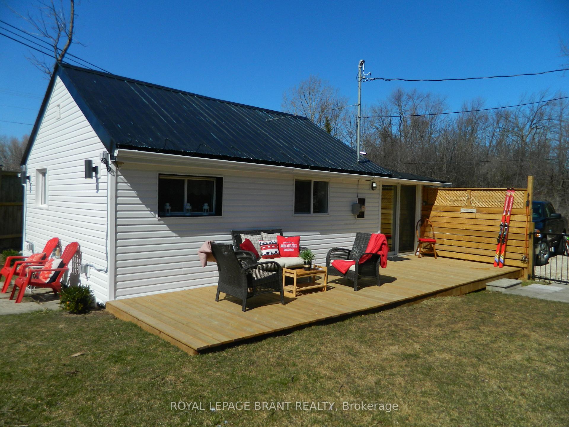 Photo 1 of 9296 Beachwood Road, Collingwood — HOMEH
