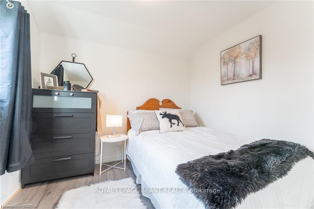 Photo 14 of 9296 Beachwood Road, Collingwood — HOMEH