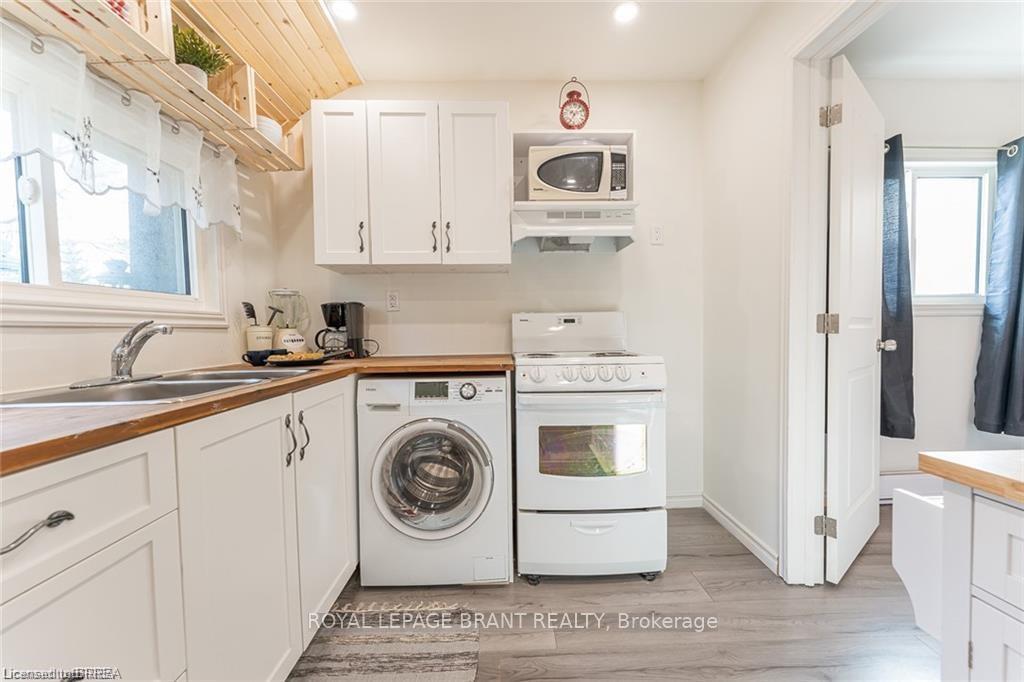 Photo 19 of 9296 Beachwood Road, Collingwood — HOMEH