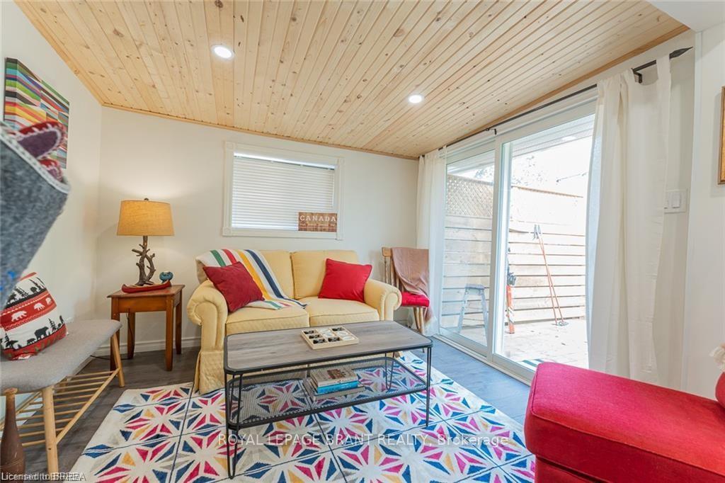 Photo 18 of 9296 Beachwood Road, Collingwood — HOMEH
