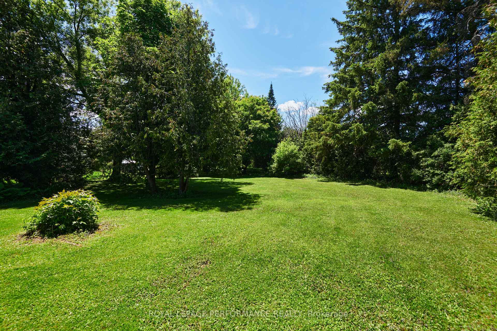 Photo 4 of 1156 Normandy Crescent, Ottawa, Borden Farm/Stewart Farm/Carleton Heights/Parkwood Hills — HOMEH