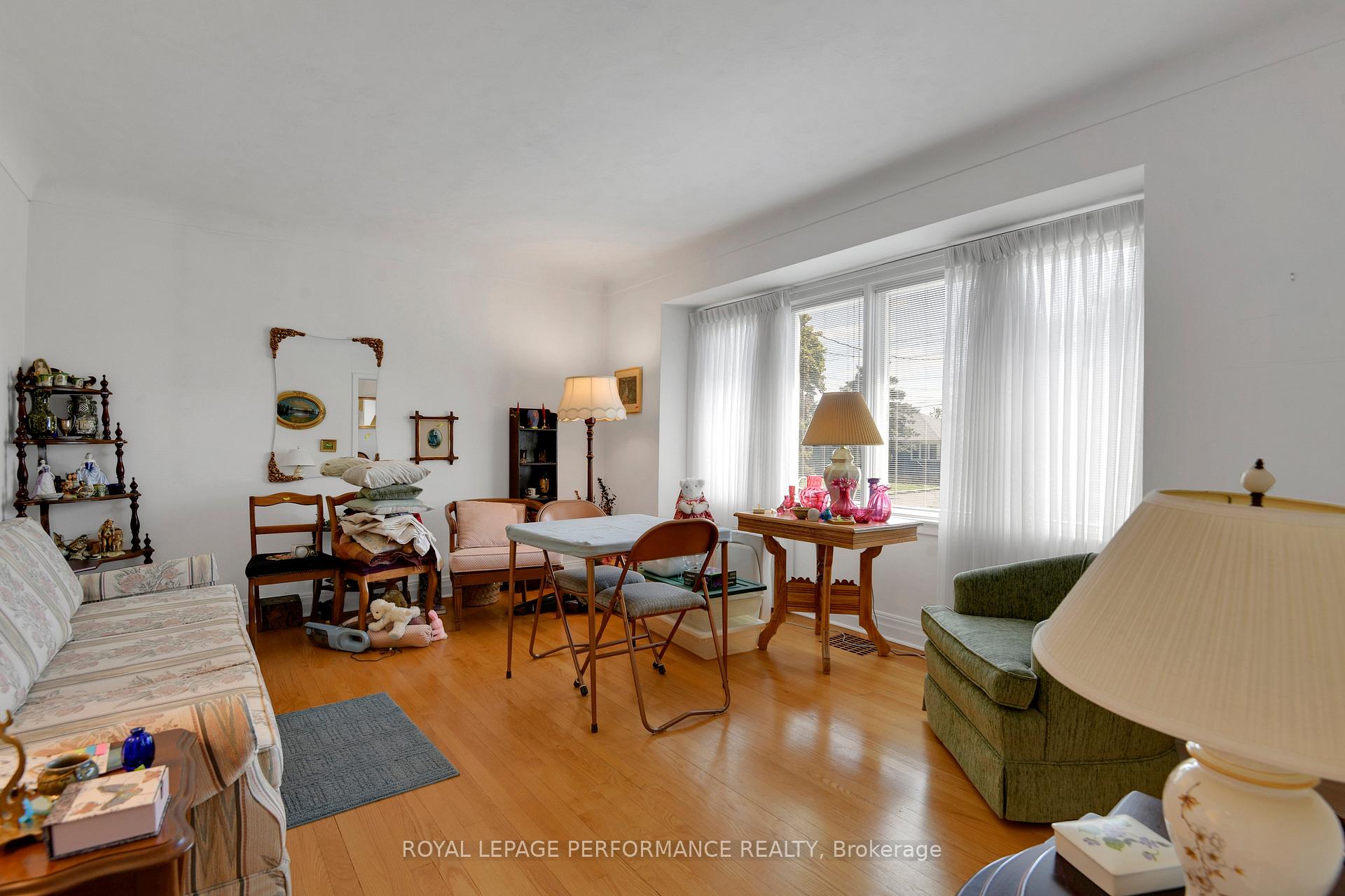 Photo 10 of 1156 Normandy Crescent, Ottawa, Borden Farm/Stewart Farm/Carleton Heights/Parkwood Hills — HOMEH