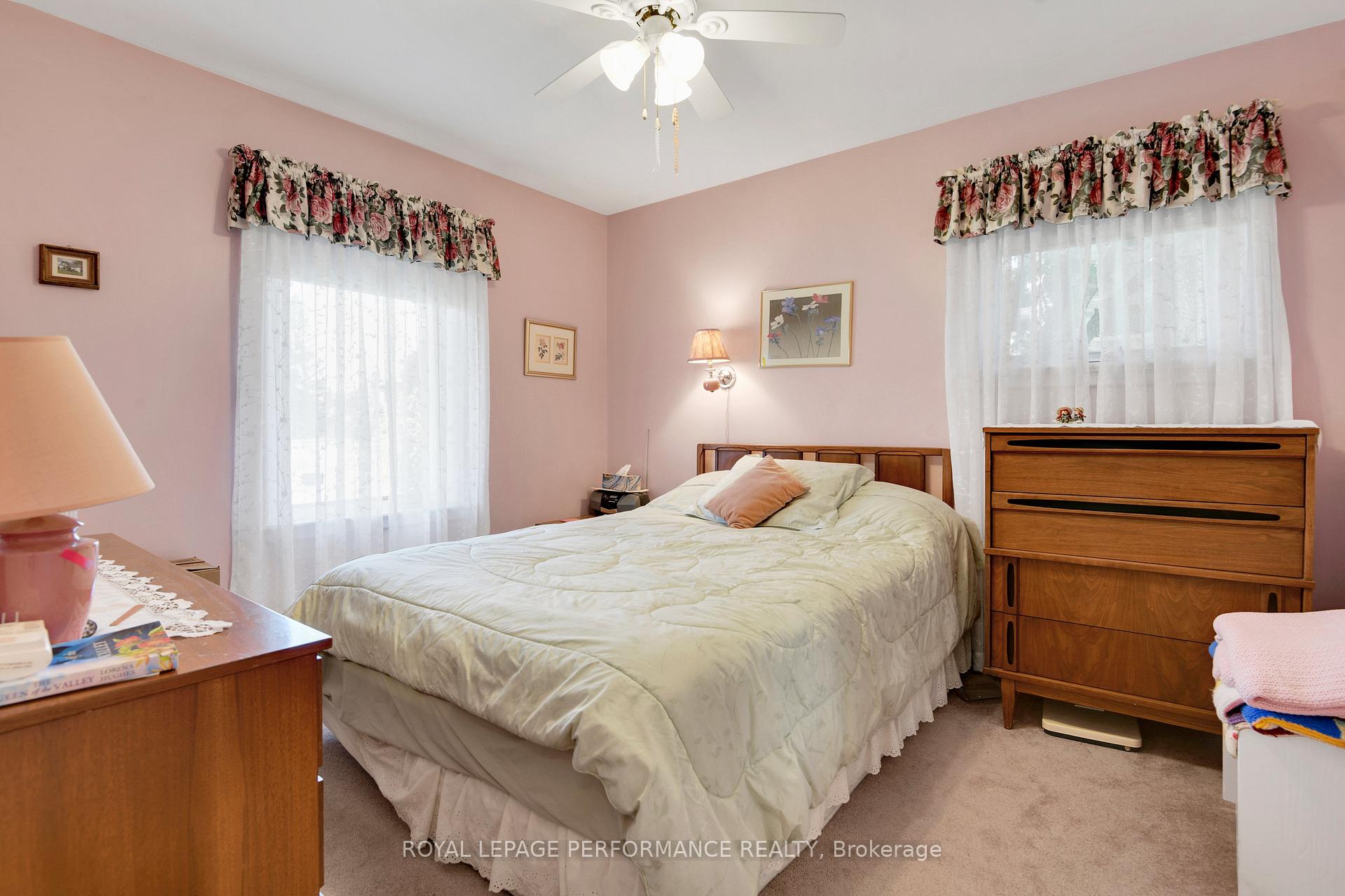 Photo 17 of 1156 Normandy Crescent, Ottawa, Borden Farm/Stewart Farm/Carleton Heights/Parkwood Hills — HOMEH