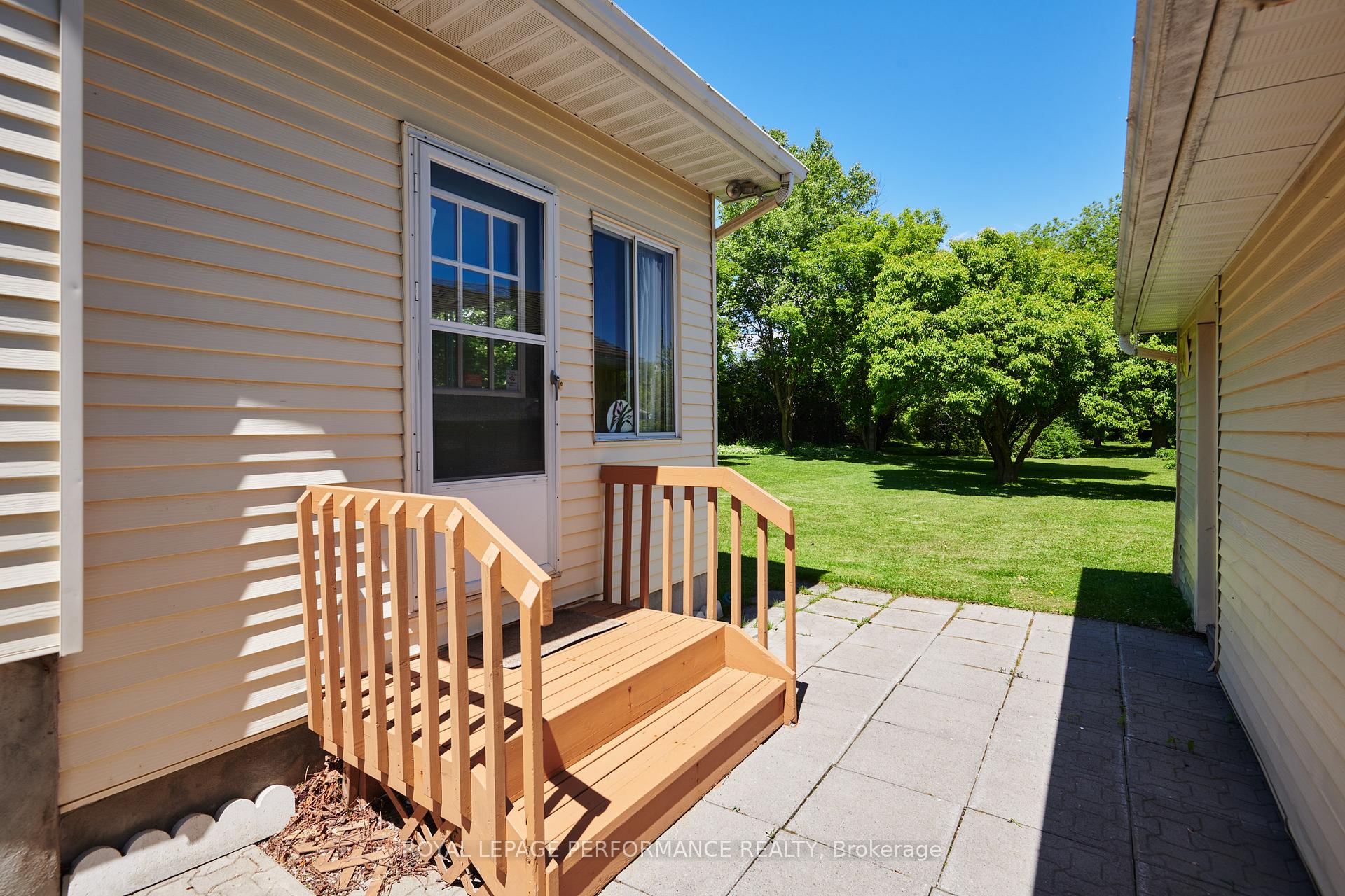Photo 25 of 1156 Normandy Crescent, Ottawa, Borden Farm/Stewart Farm/Carleton Heights/Parkwood Hills — HOMEH