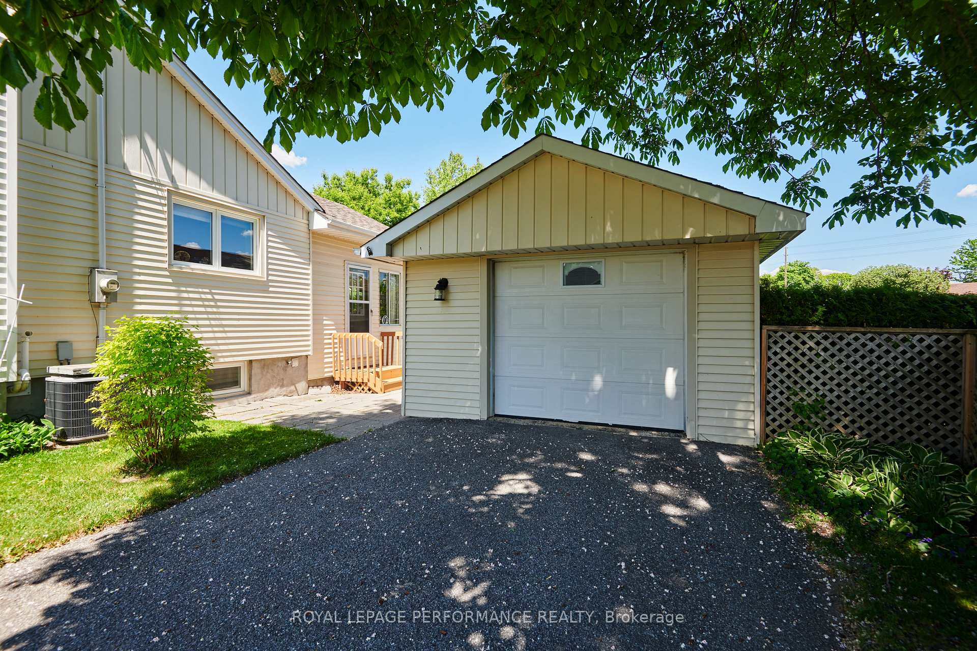 Photo 27 of 1156 Normandy Crescent, Ottawa, Borden Farm/Stewart Farm/Carleton Heights/Parkwood Hills — HOMEH