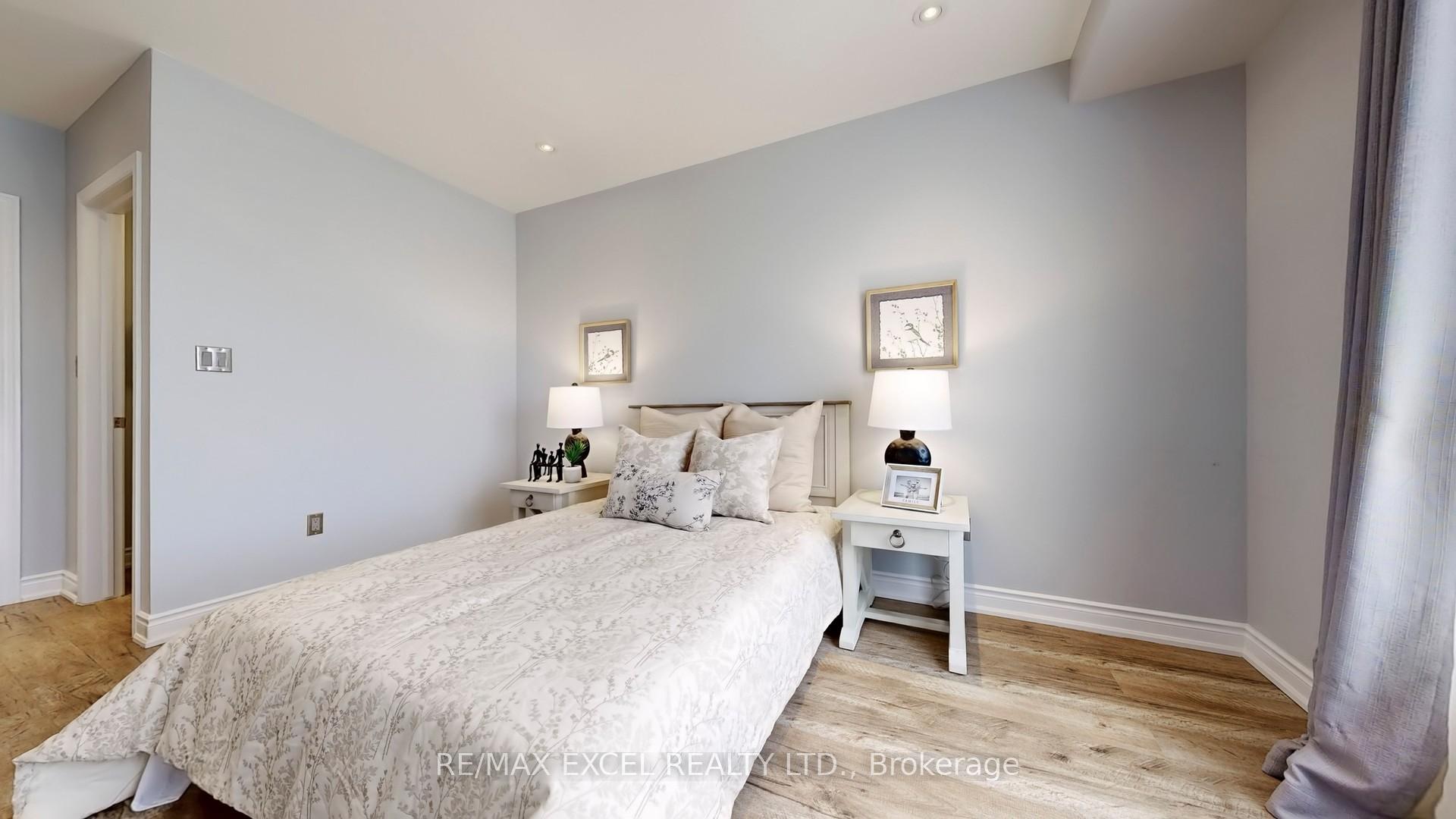 Photo 20 of 76 Unity Gardens Drive, Markham, Village Green-South Unionville — HOMEH