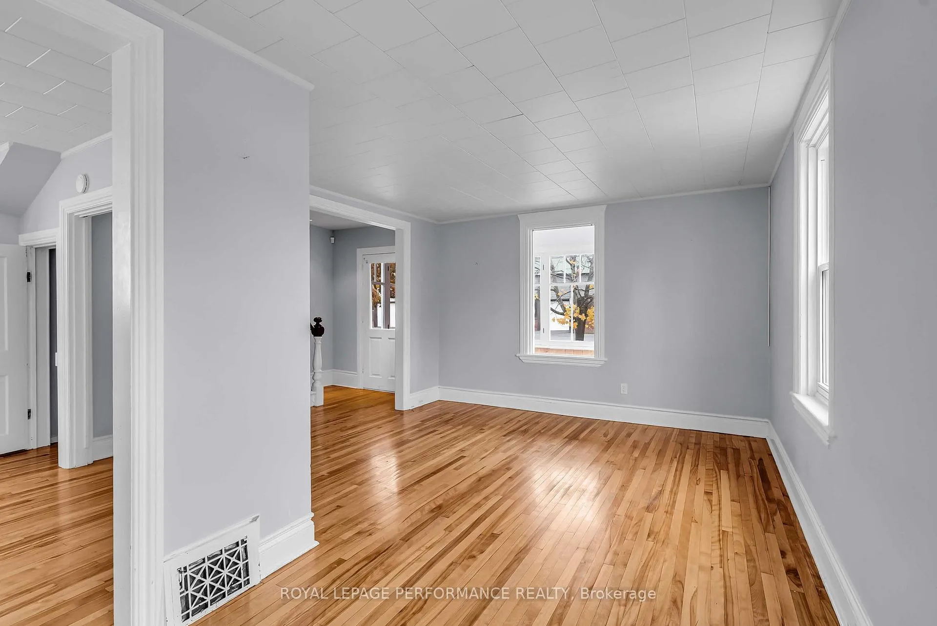 Photo 17 of 115 Fifth Street E, Cornwall — HOMEH