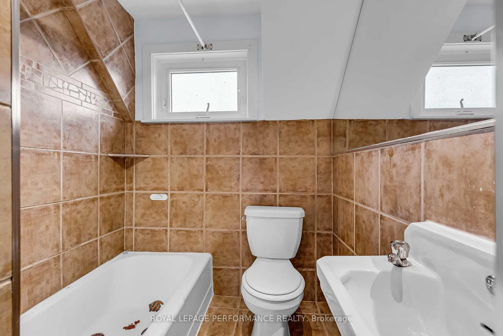 Photo 43 of 115 Fifth Street E, Cornwall — HOMEH