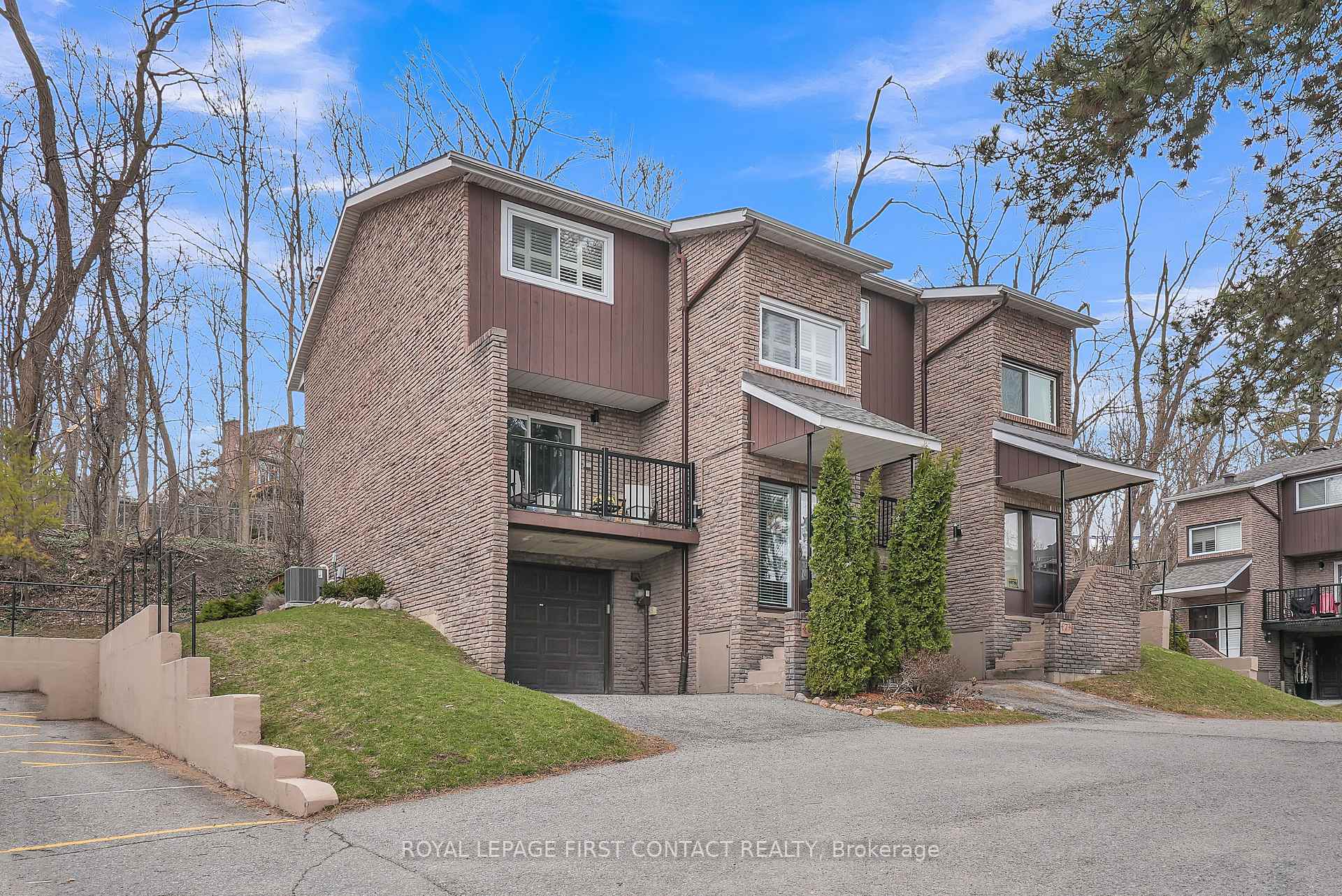 Photo 1 of Unit 6, 17 St Vincent Street, Barrie, North Shore — HOMEH