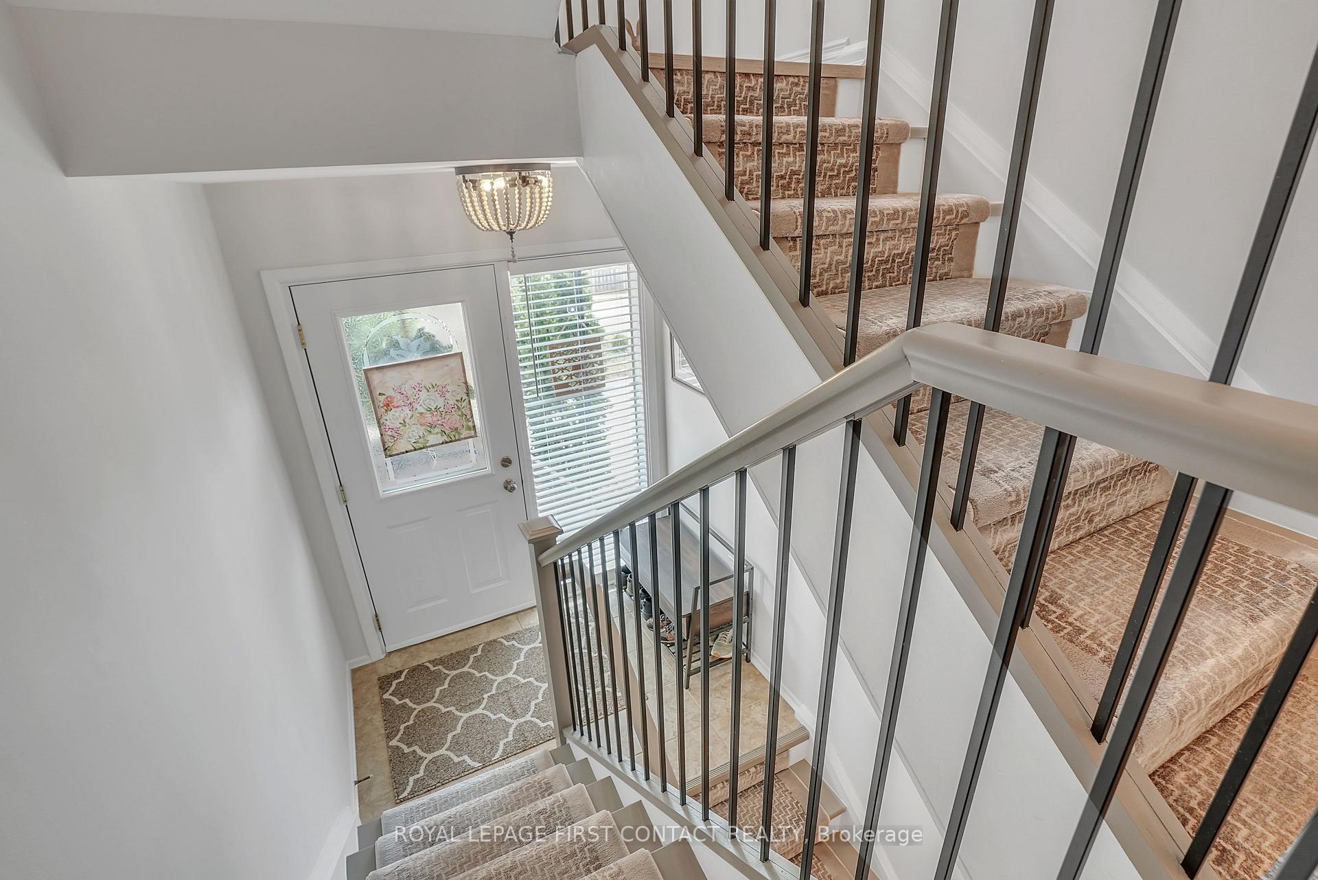 Photo 3 of Unit 6, 17 St Vincent Street, Barrie, North Shore — HOMEH
