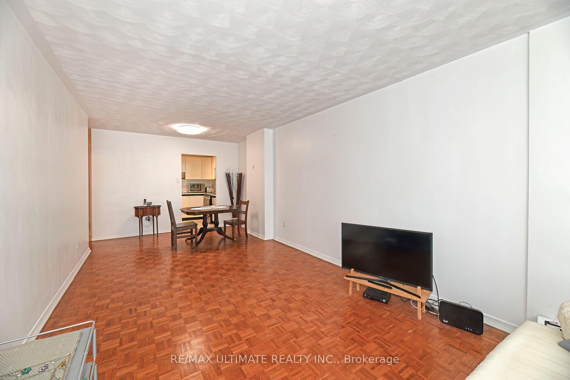 Photo 5 of Unit 510, 335 Lonsdale Road, Toronto, Forest Hill South — HOMEH