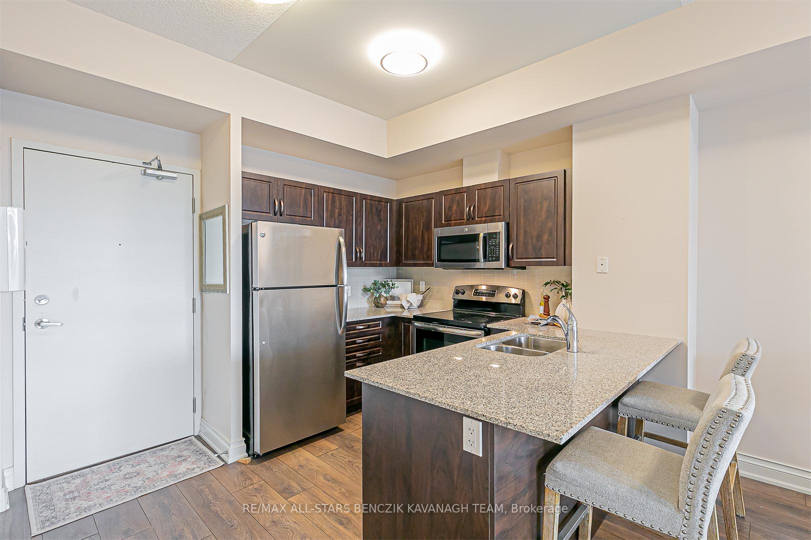 Photo 3 of Unit 212, 68 Main Street N, Markham, Old Markham Village — HOMEH