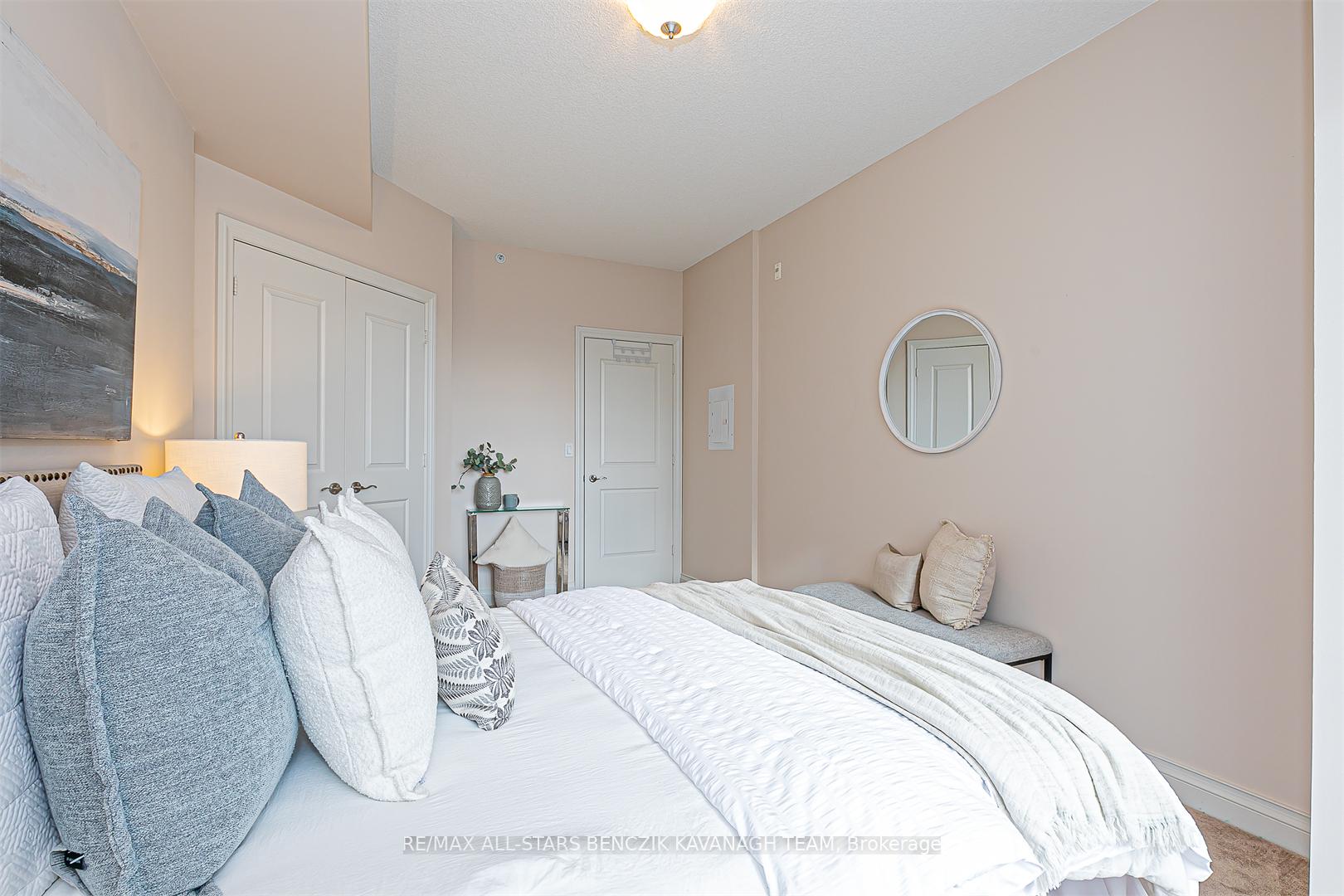 Photo 10 of Unit 212, 68 Main Street N, Markham, Old Markham Village — HOMEH