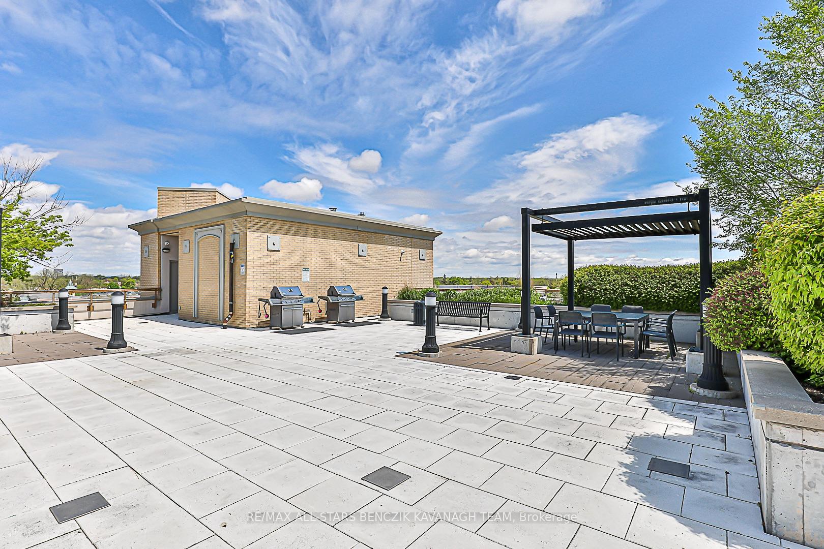 Photo 17 of Unit 212, 68 Main Street N, Markham, Old Markham Village — HOMEH