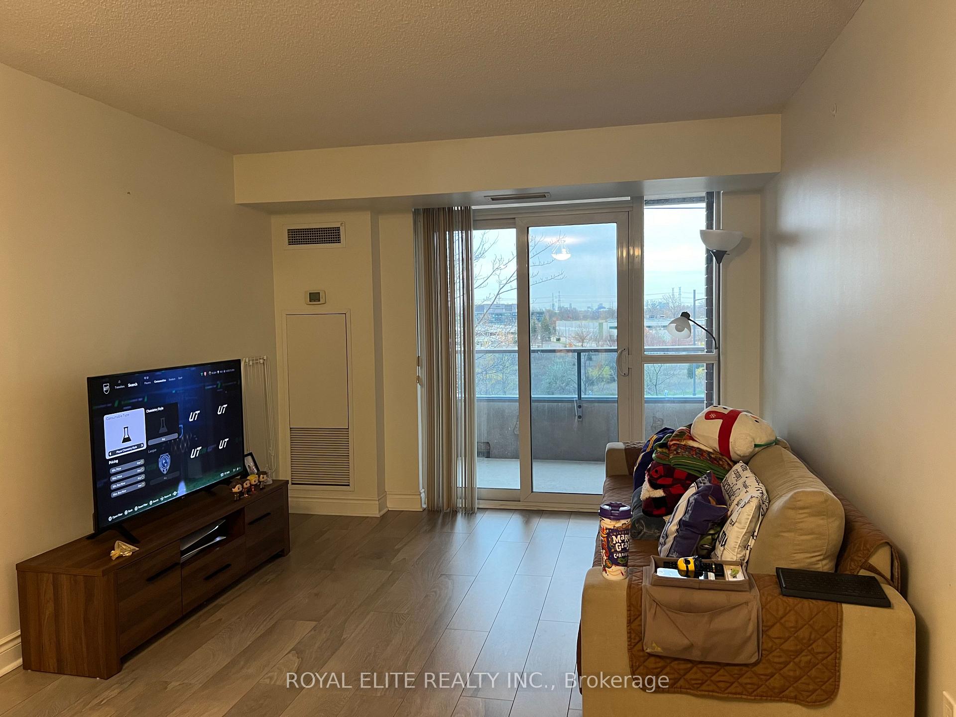 Photo 1 of Unit 365, 23 Cox Boulevard, Markham, Unionville — HOMEH