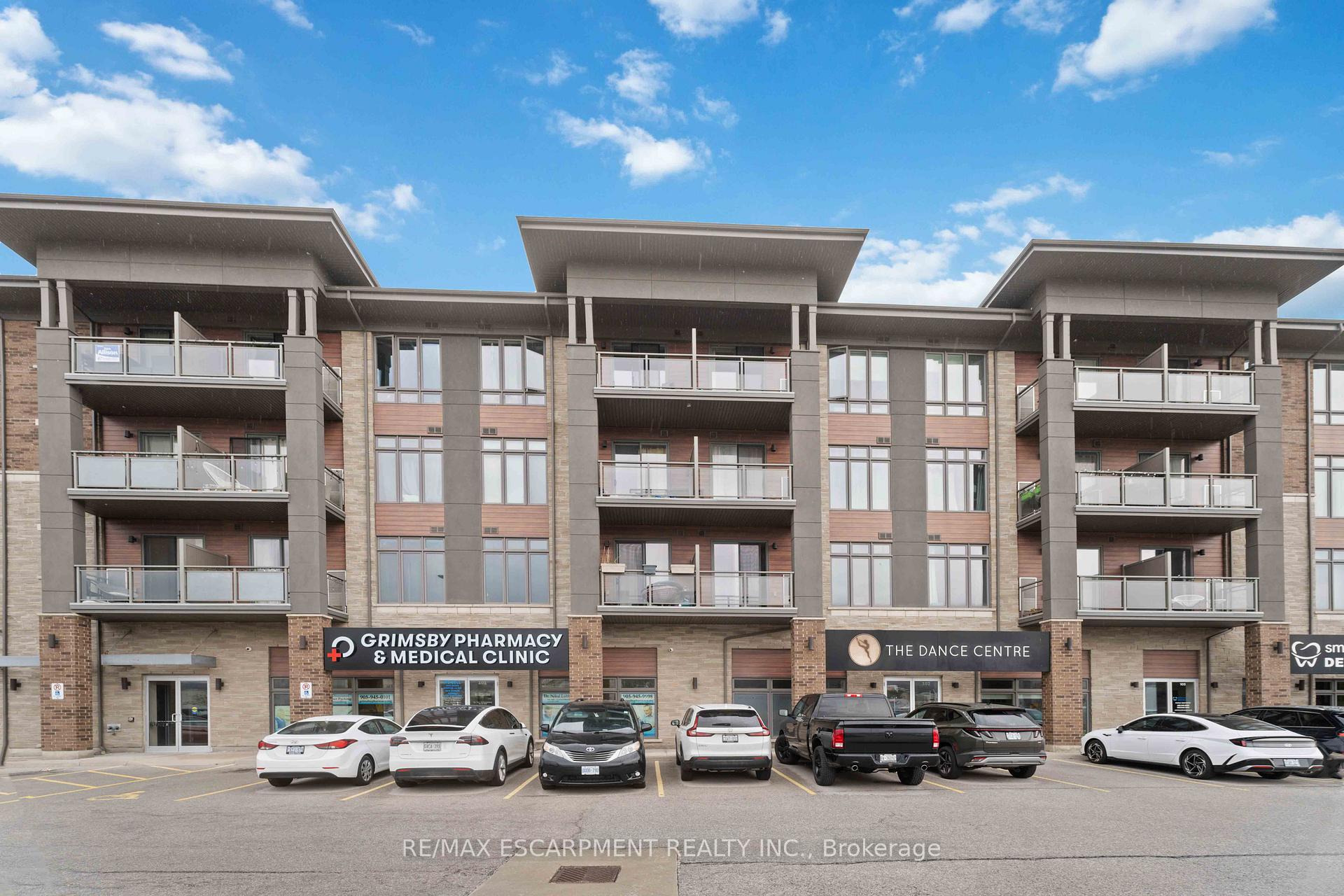 Photo 1 of Unit 208, 520 North Service Road, Grimsby, Grimsby Beach — HOMEH