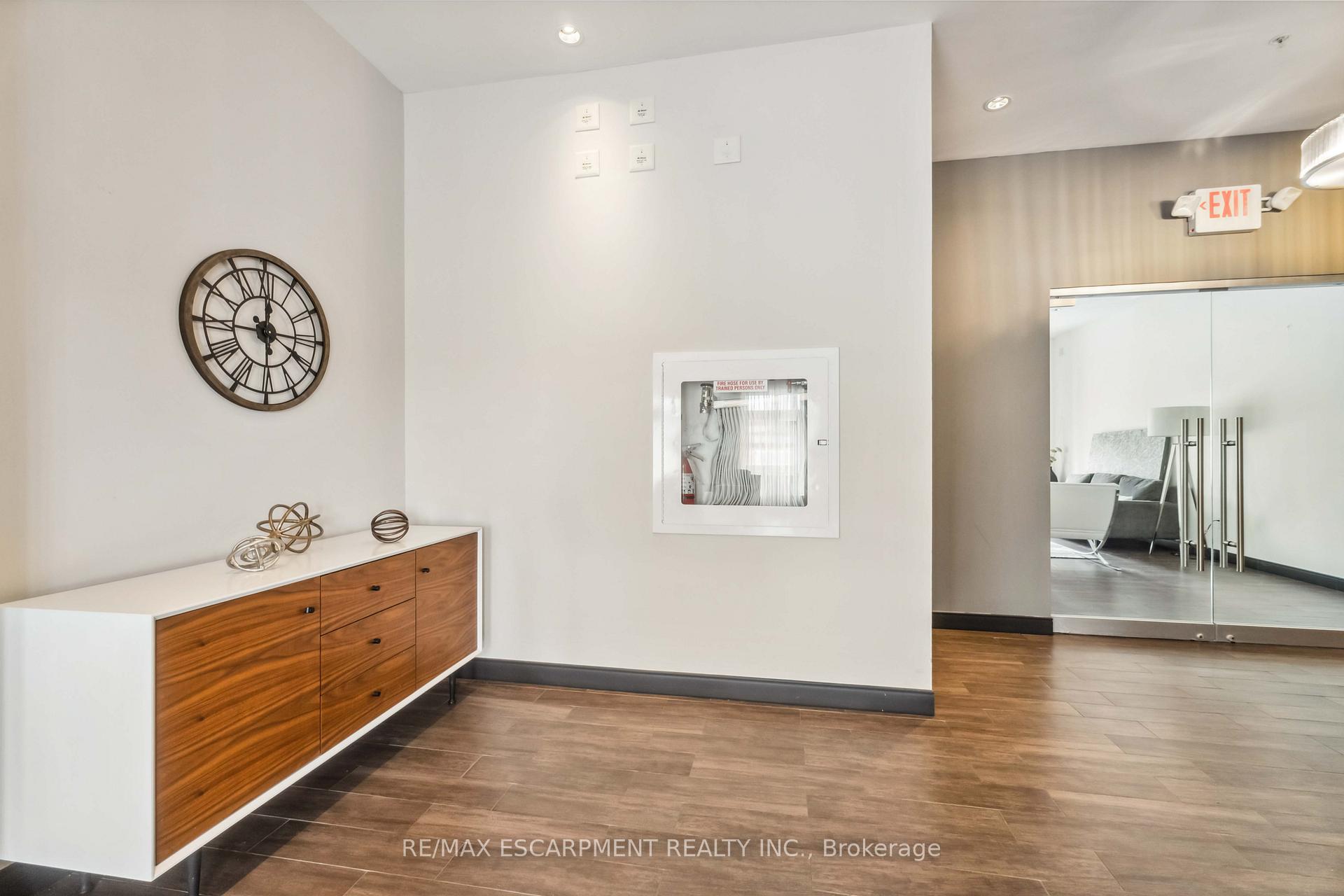 Photo 7 of Unit 208, 520 North Service Road, Grimsby, Grimsby Beach — HOMEH