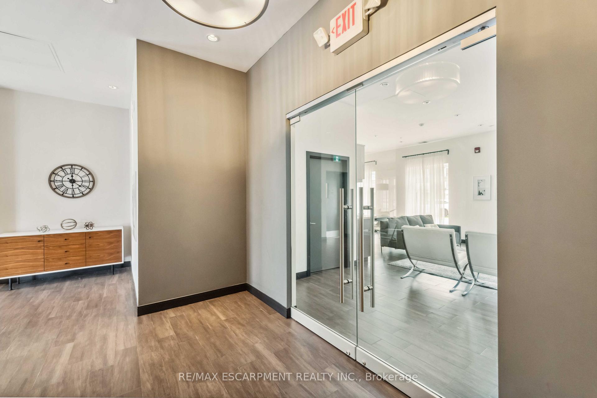 Photo 9 of Unit 208, 520 North Service Road, Grimsby, Grimsby Beach — HOMEH