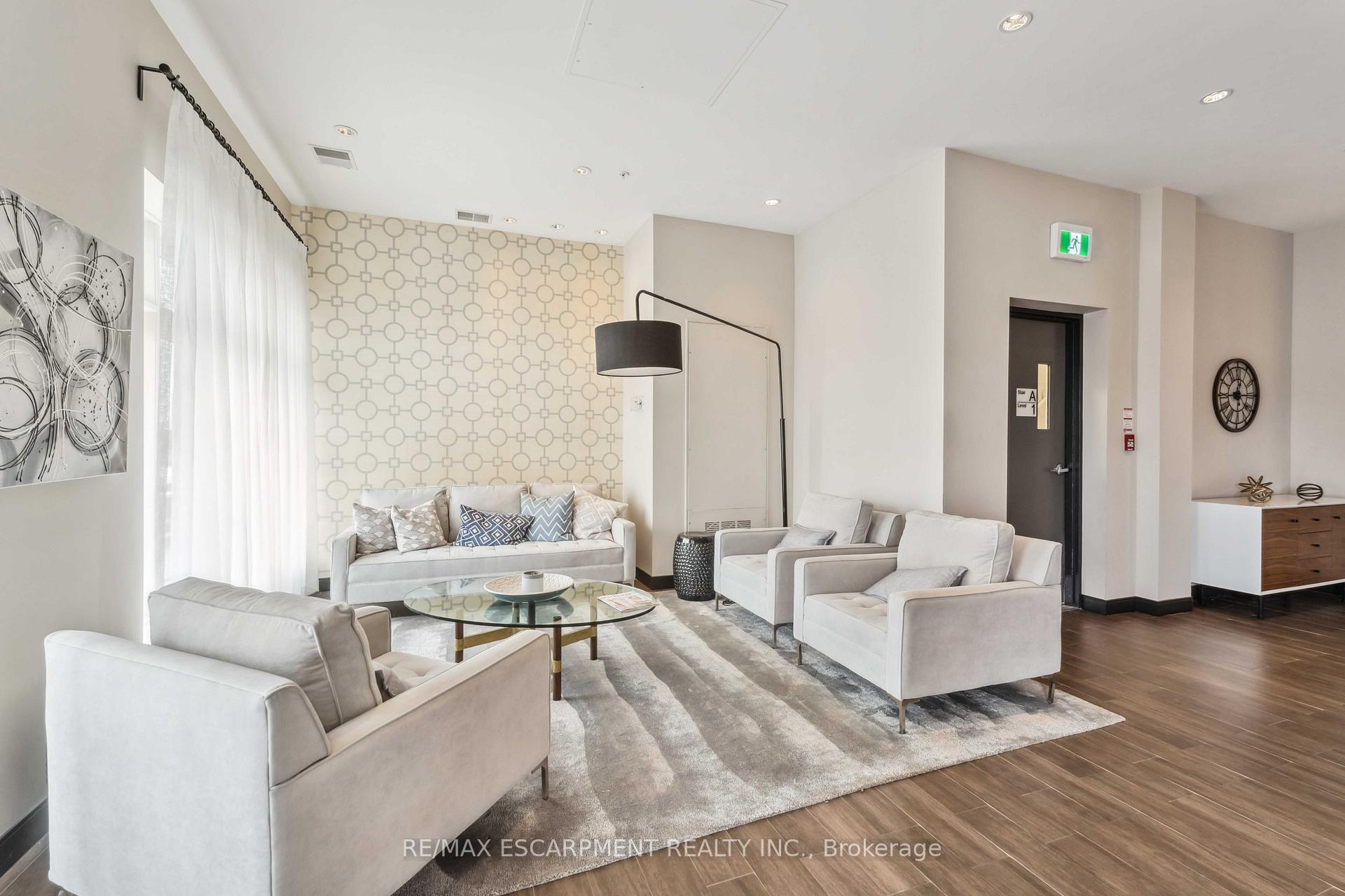 Photo 12 of Unit 208, 520 North Service Road, Grimsby, Grimsby Beach — HOMEH
