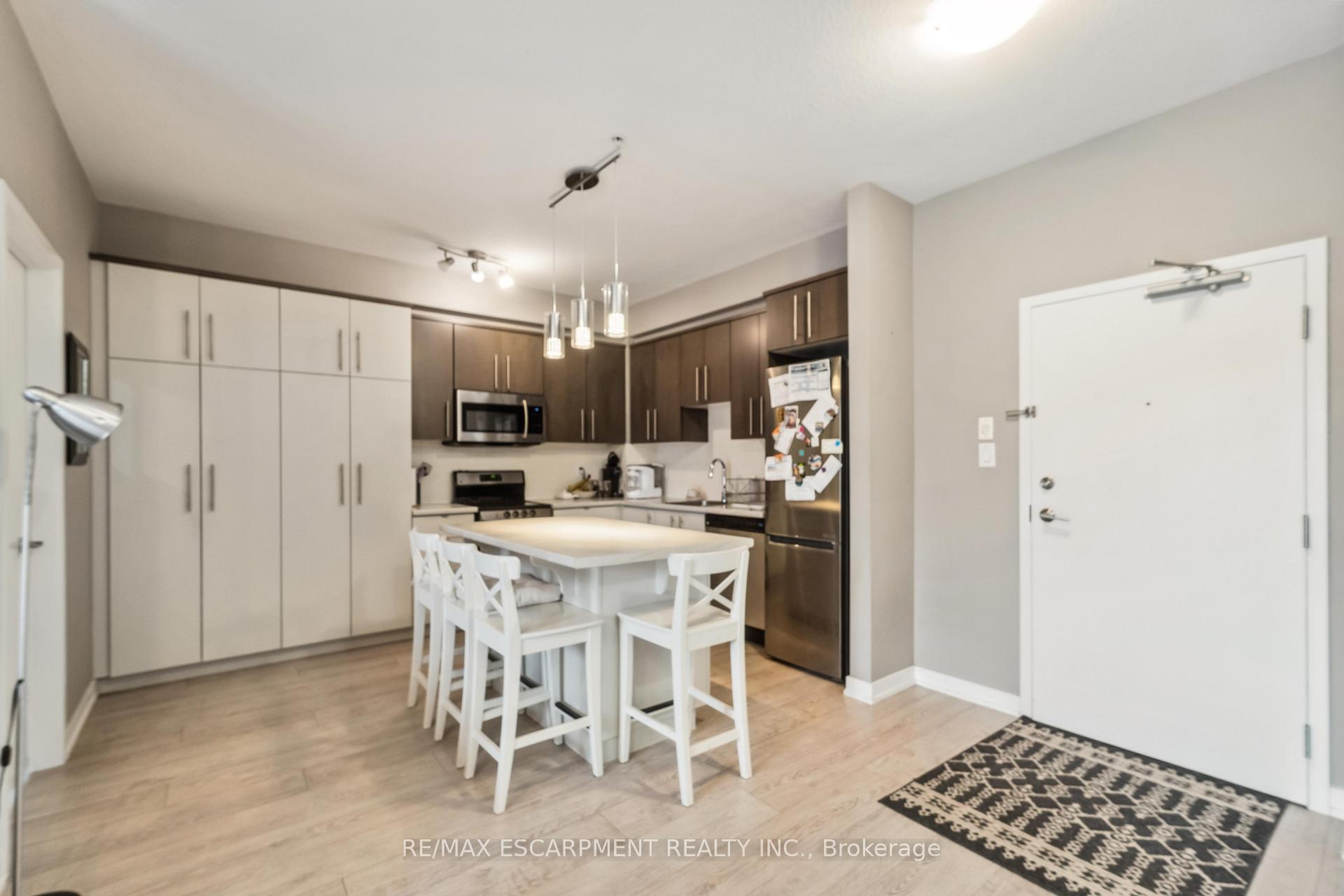 Photo 20 of Unit 208, 520 North Service Road, Grimsby, Grimsby Beach — HOMEH