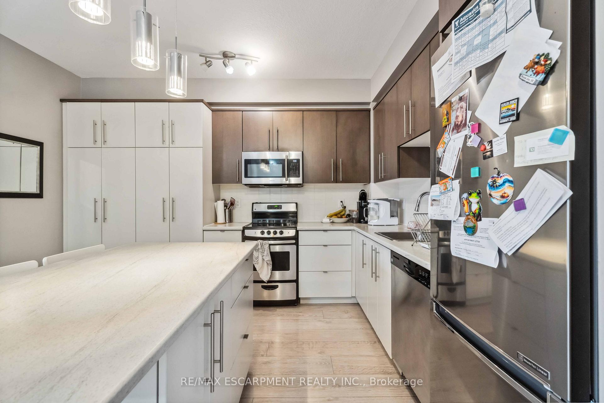 Photo 23 of Unit 208, 520 North Service Road, Grimsby, Grimsby Beach — HOMEH