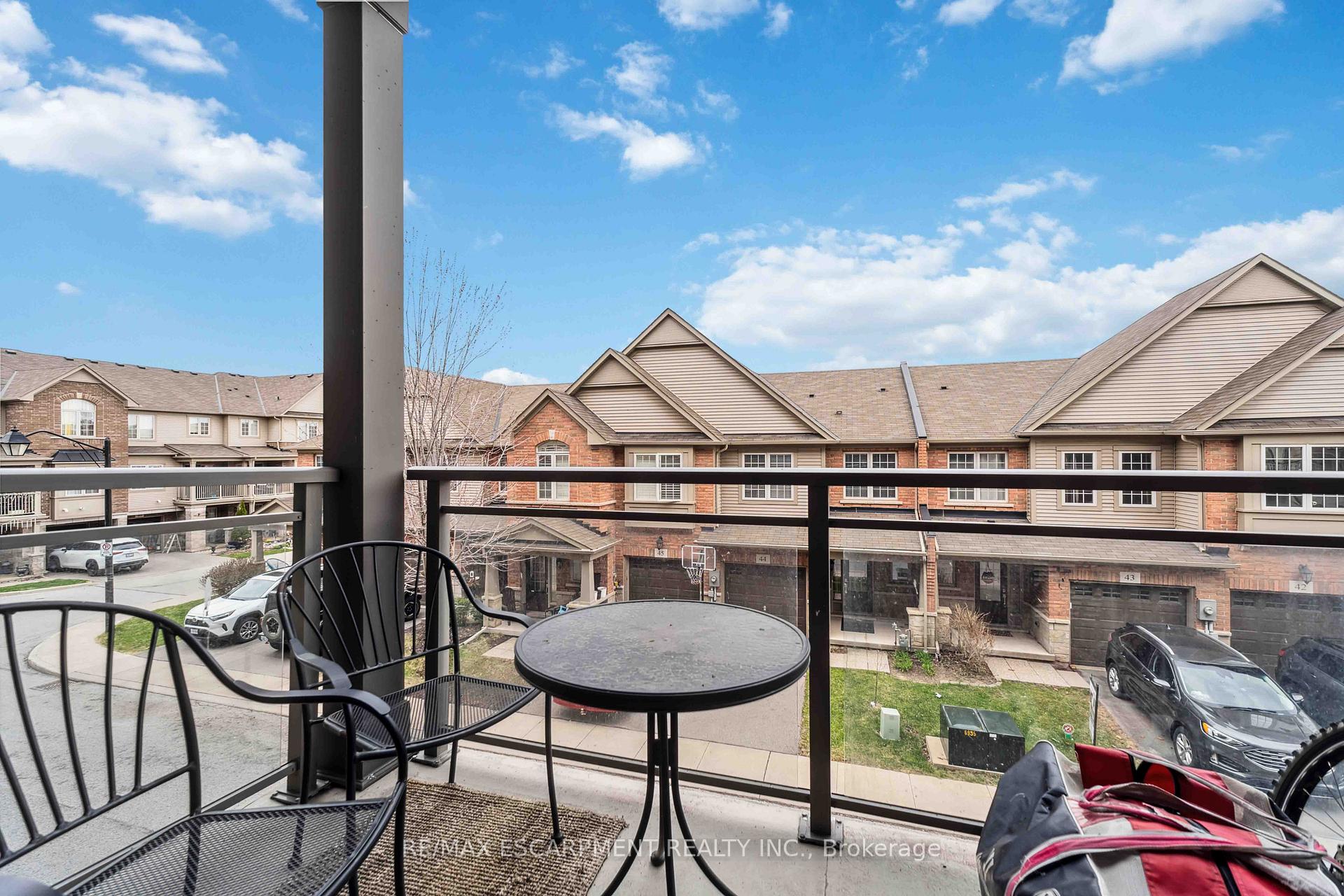Photo 30 of Unit 208, 520 North Service Road, Grimsby, Grimsby Beach — HOMEH