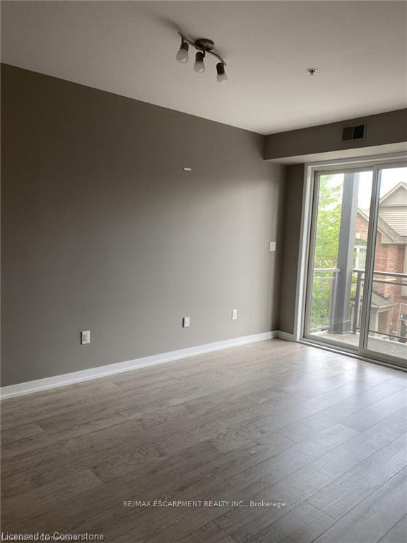 Photo 34 of Unit 208, 520 North Service Road, Grimsby, Grimsby Beach — HOMEH