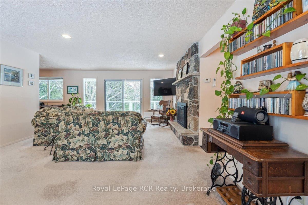 Photo 6 of 202 Gore Crescent, Chatsworth — HOMEH