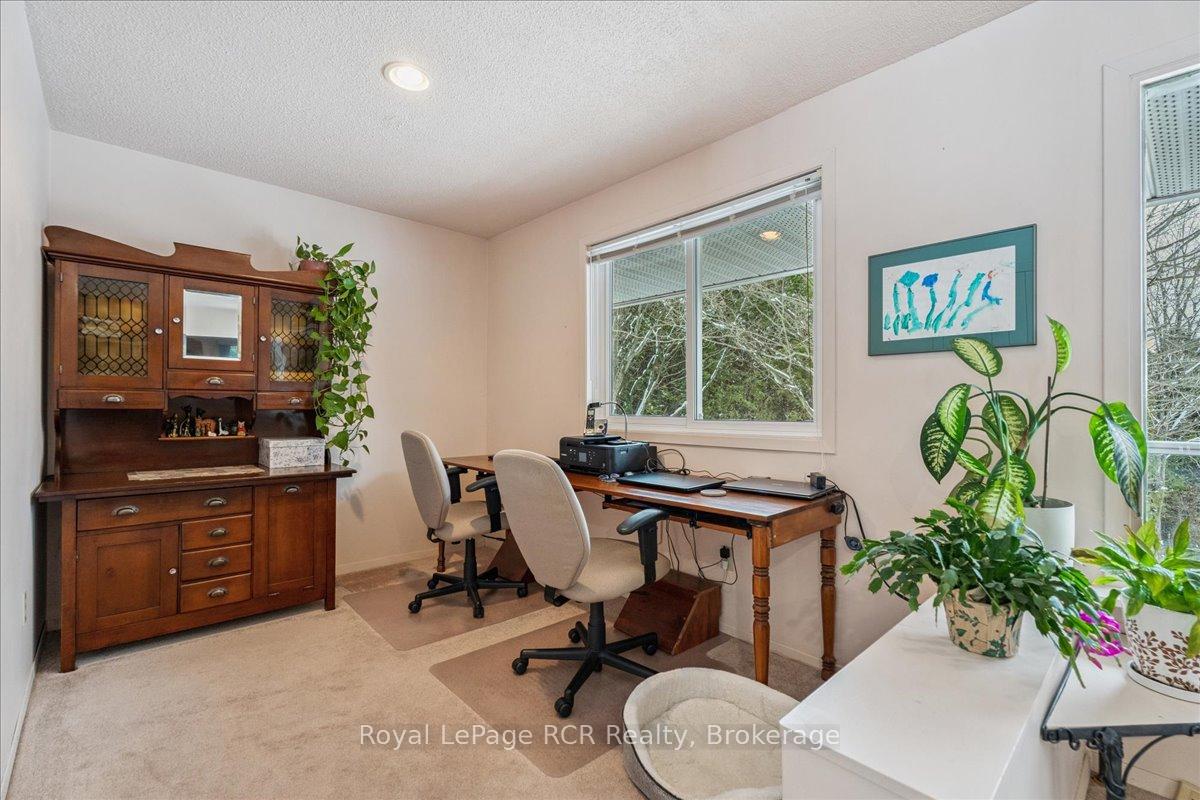 Photo 17 of 202 Gore Crescent, Chatsworth — HOMEH