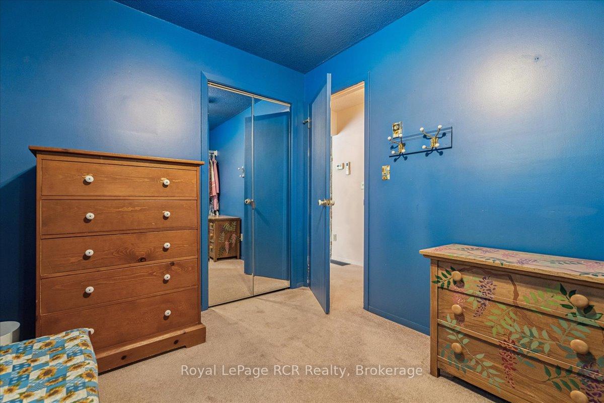 Photo 19 of 202 Gore Crescent, Chatsworth — HOMEH