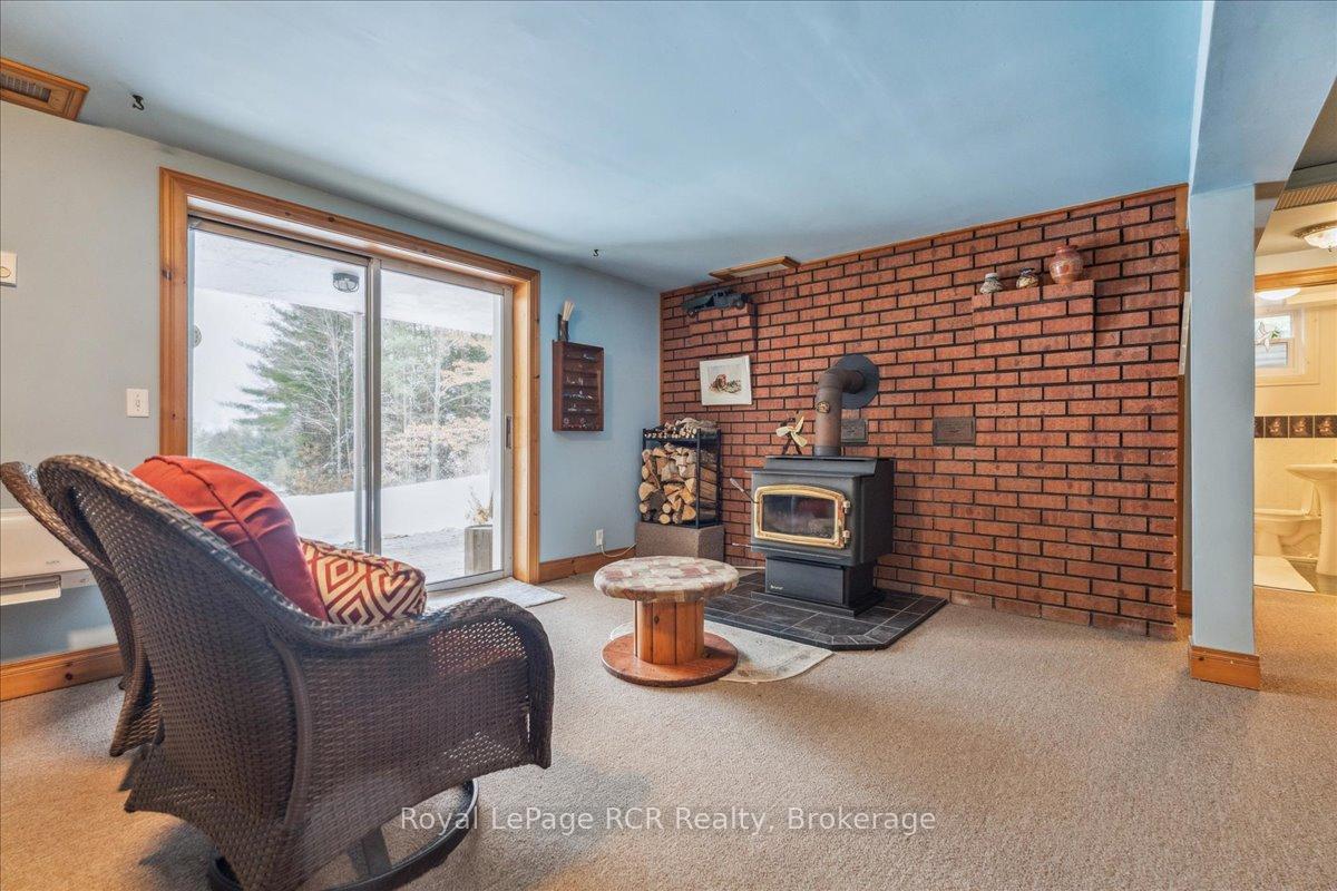 Photo 31 of 202 Gore Crescent, Chatsworth — HOMEH