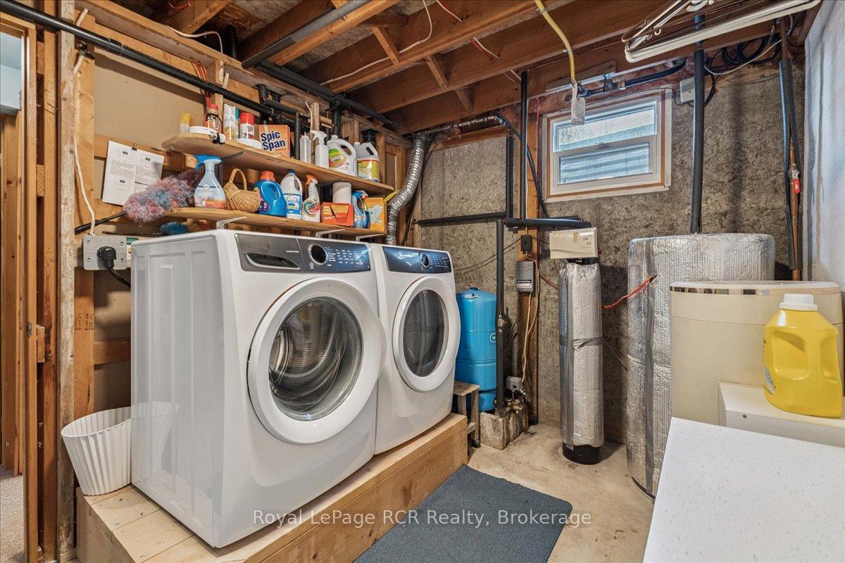 Photo 37 of 202 Gore Crescent, Chatsworth — HOMEH