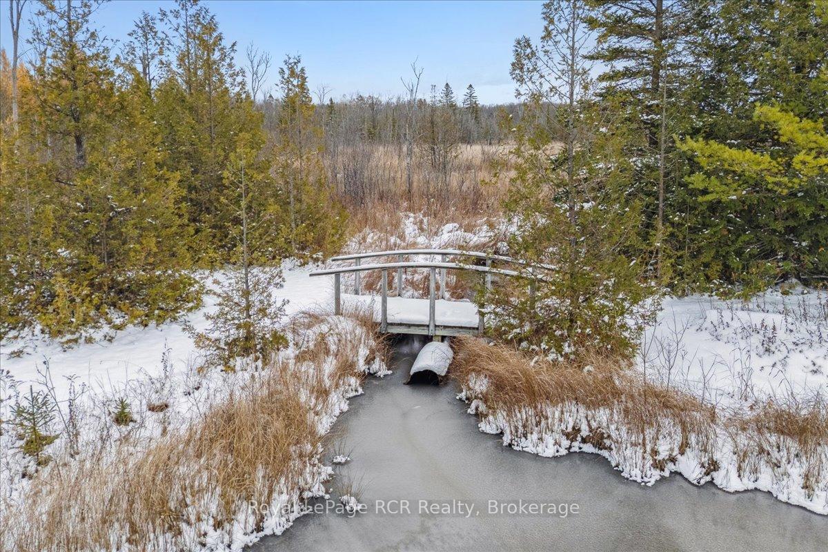 Photo 49 of 202 Gore Crescent, Chatsworth — HOMEH