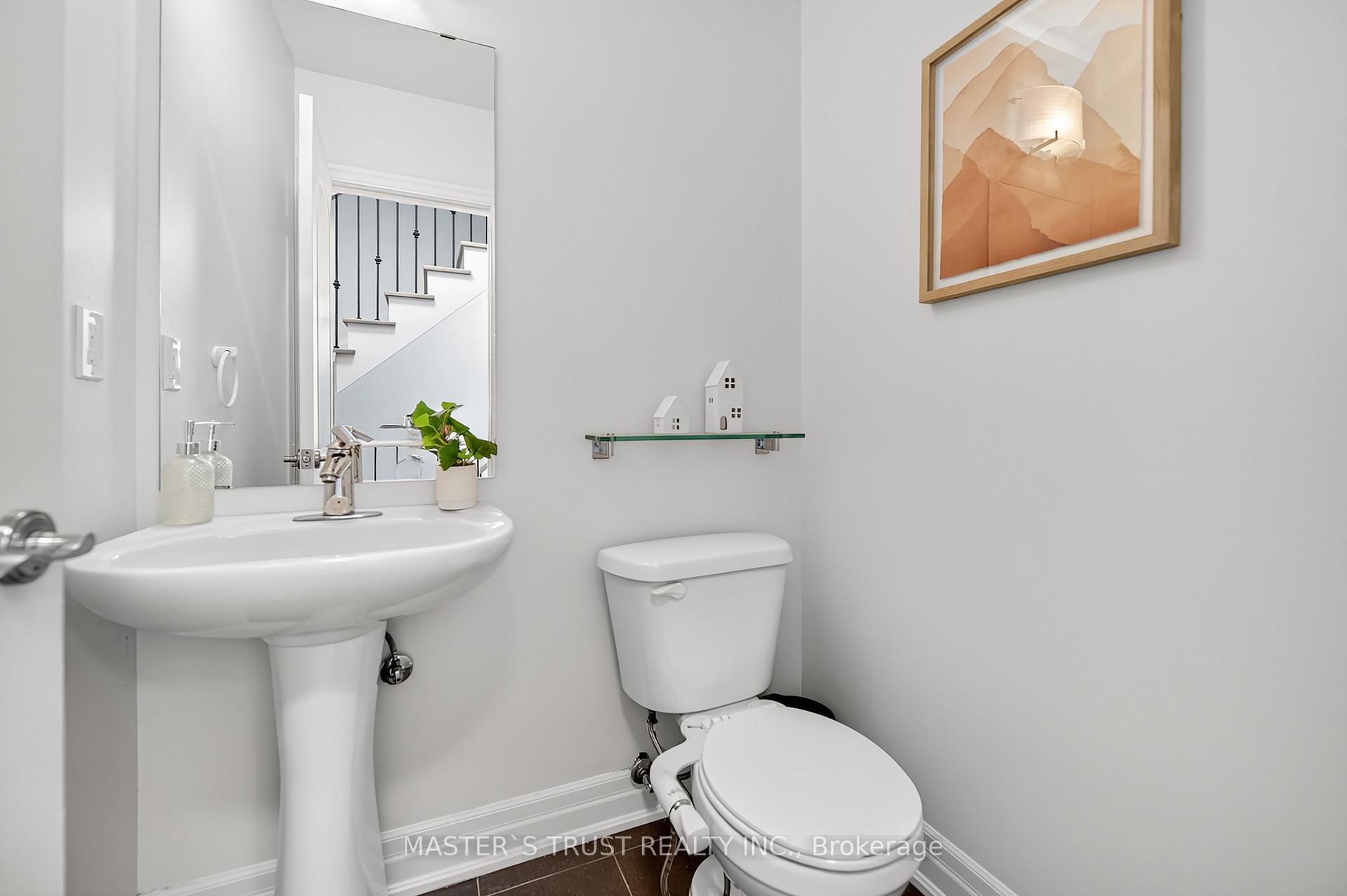 Photo 14 of 27 Beverley Glen Boulevard, Vaughan, Beverley Glen — HOMEH