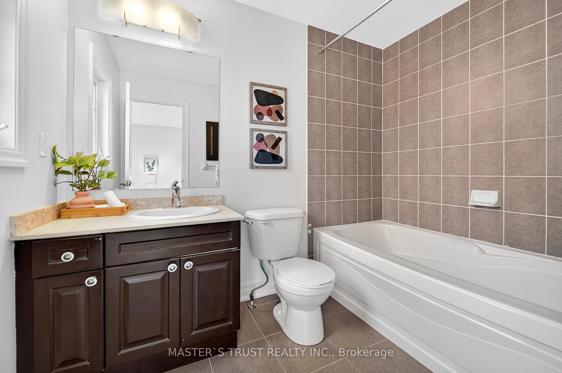 Photo 18 of 27 Beverley Glen Boulevard, Vaughan, Beverley Glen — HOMEH