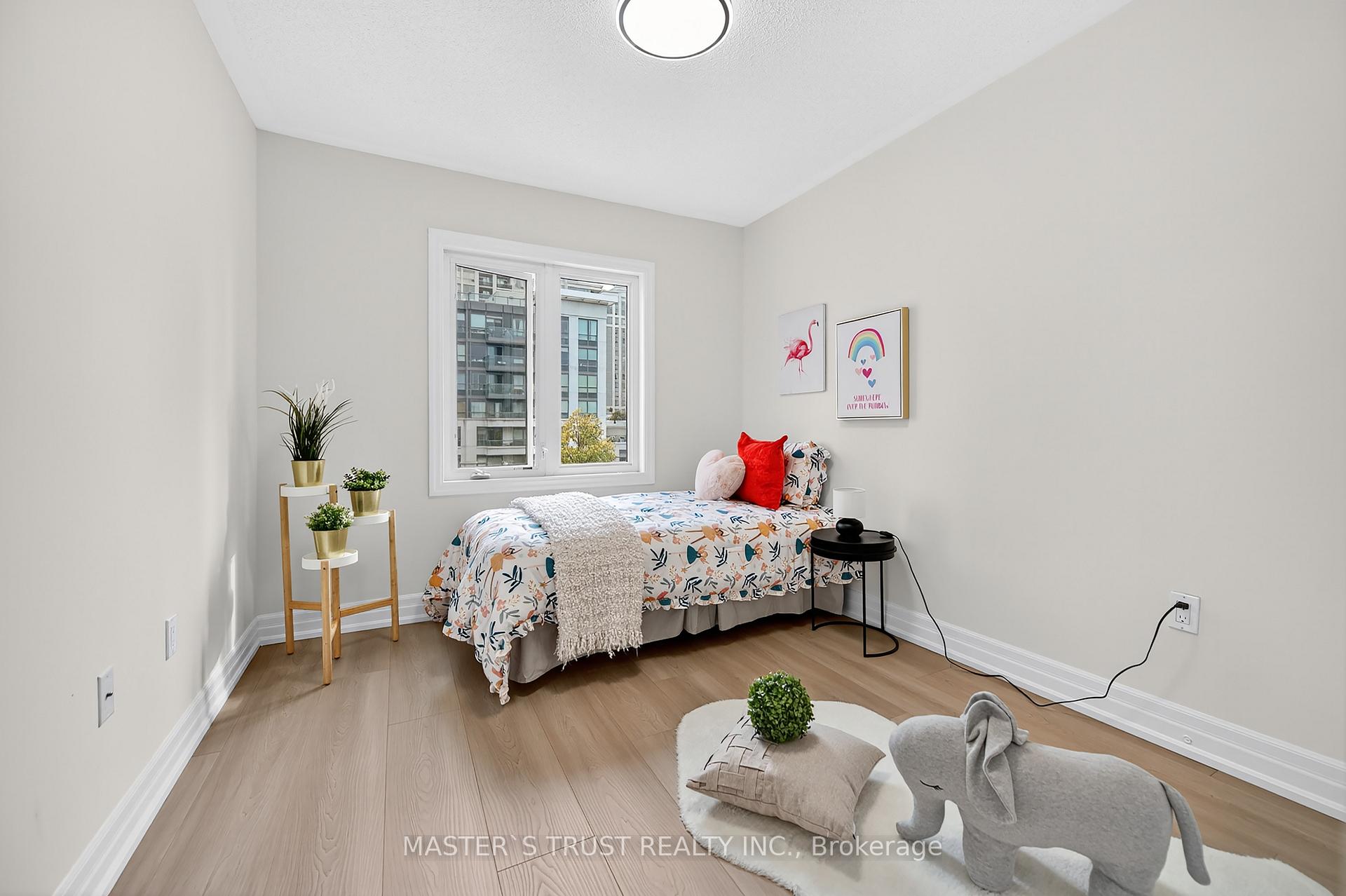 Photo 21 of 27 Beverley Glen Boulevard, Vaughan, Beverley Glen — HOMEH