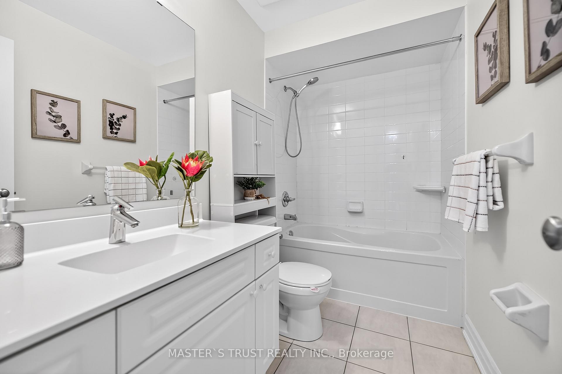 Photo 22 of 27 Beverley Glen Boulevard, Vaughan, Beverley Glen — HOMEH