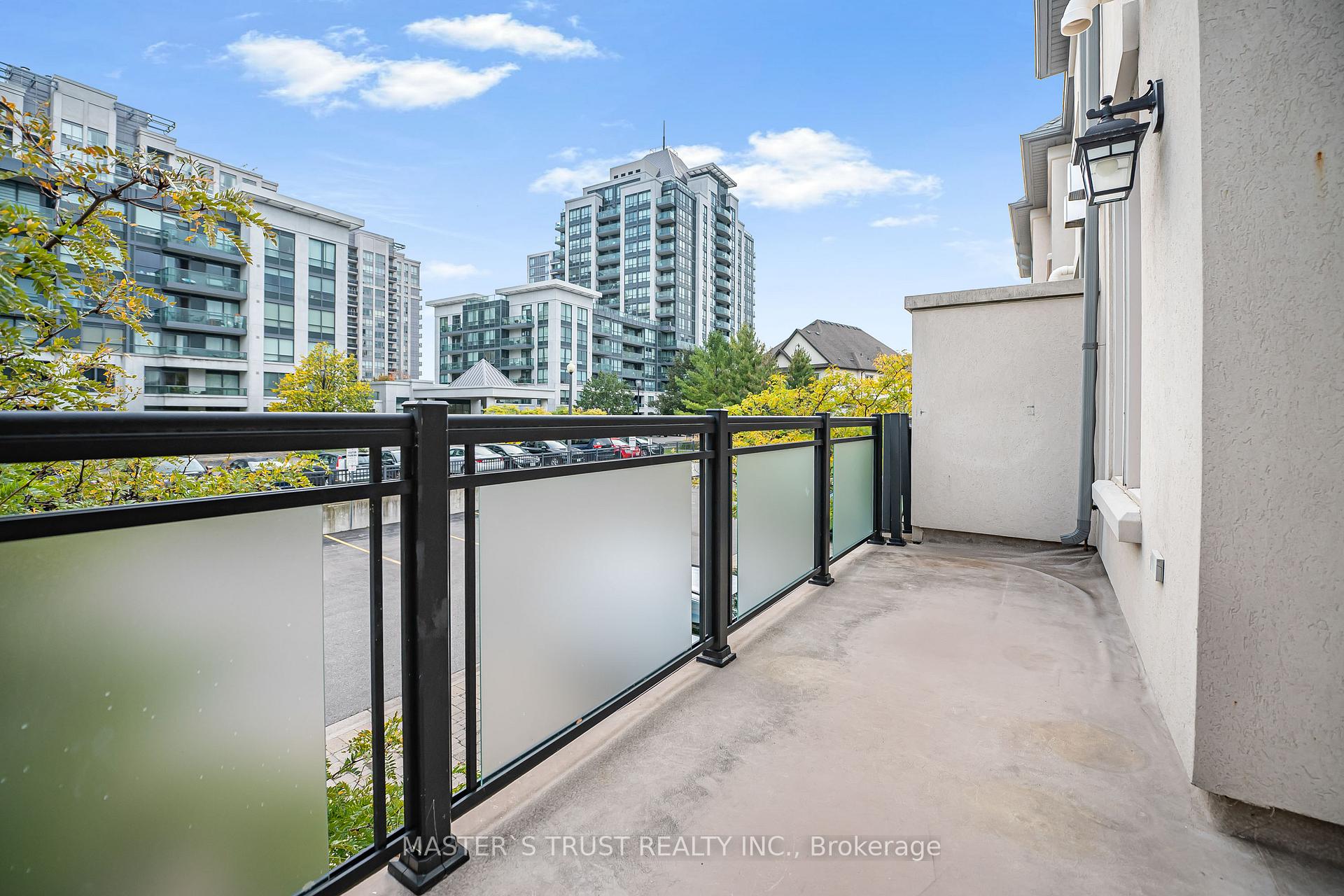 Photo 23 of 27 Beverley Glen Boulevard, Vaughan, Beverley Glen — HOMEH