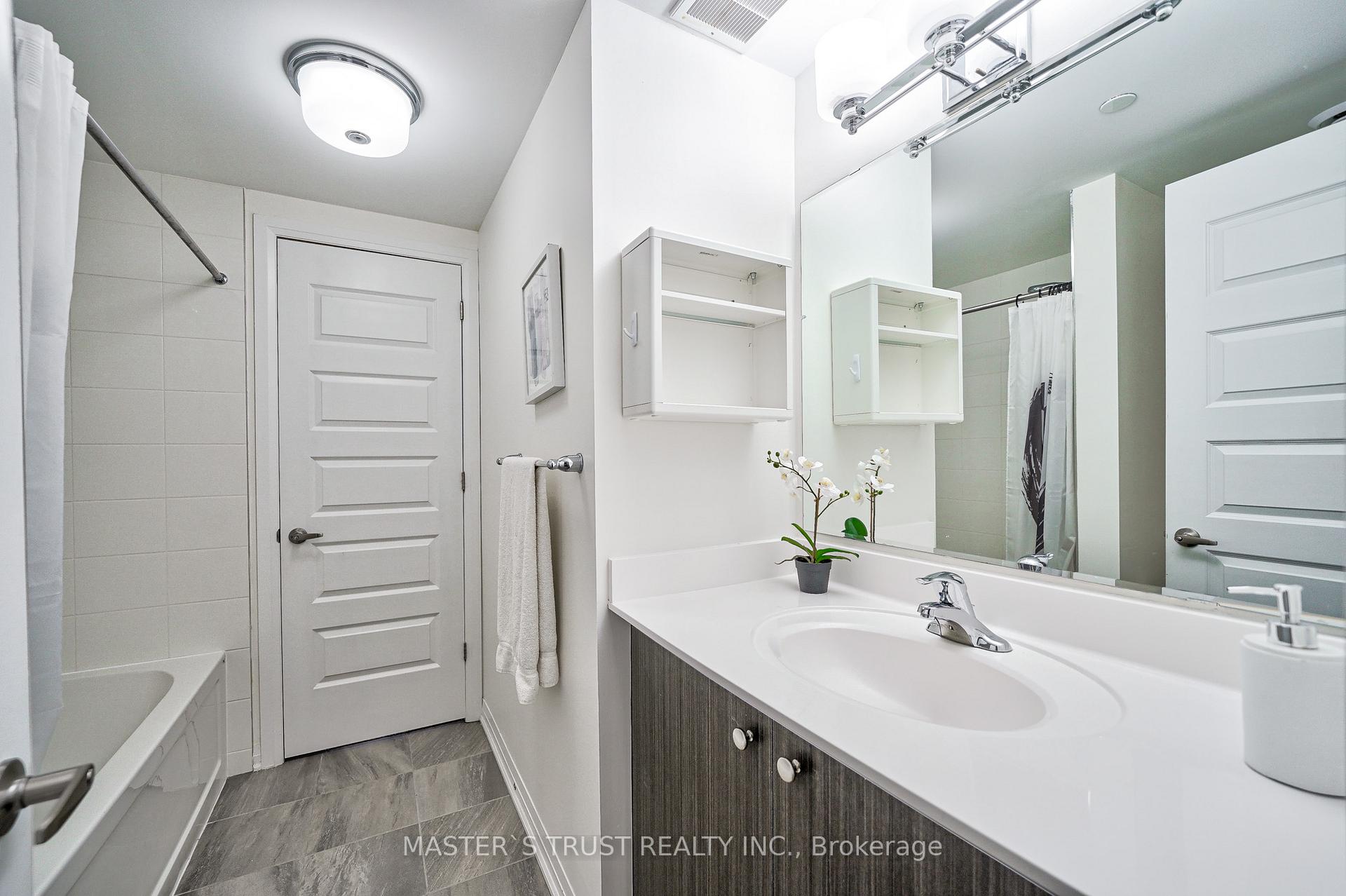 Photo 4 of Unit 404, 2 Adam Sellers Street, Markham, Cornell — HOMEH