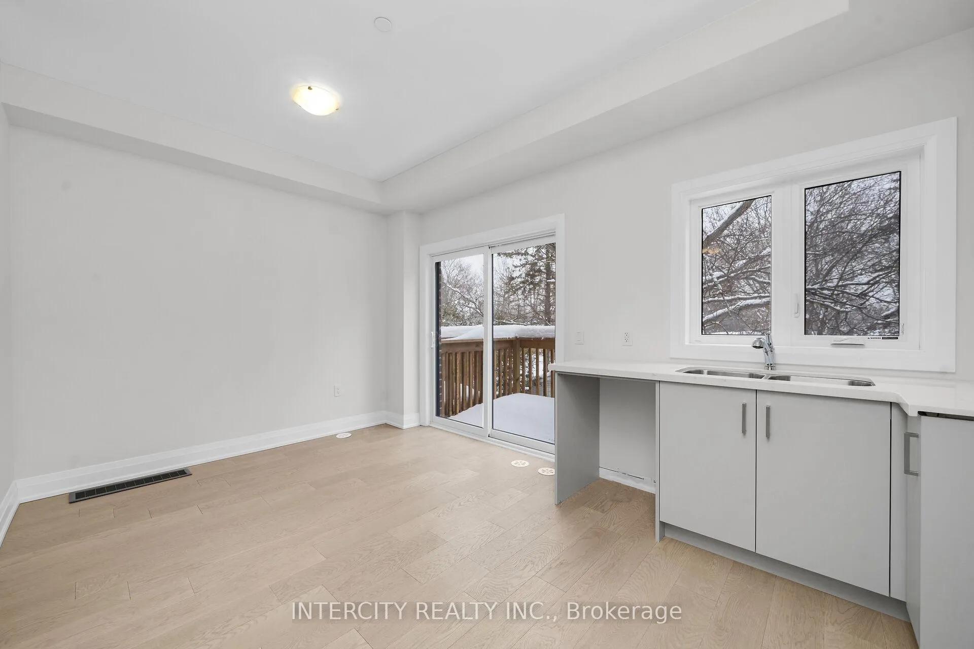 Photo 18 of Unit Unit 10, 39 Marret Lane, Clarington, Newcastle — HOMEH