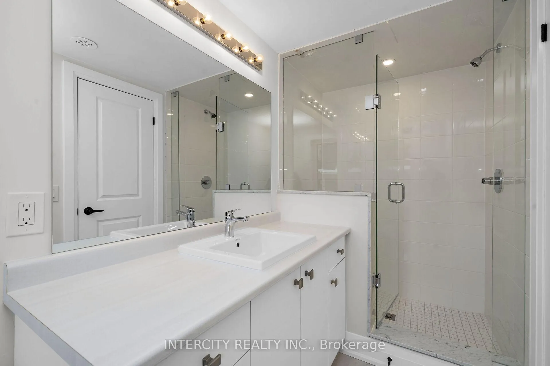 Photo 36 of Unit Unit 10, 39 Marret Lane, Clarington, Newcastle — HOMEH