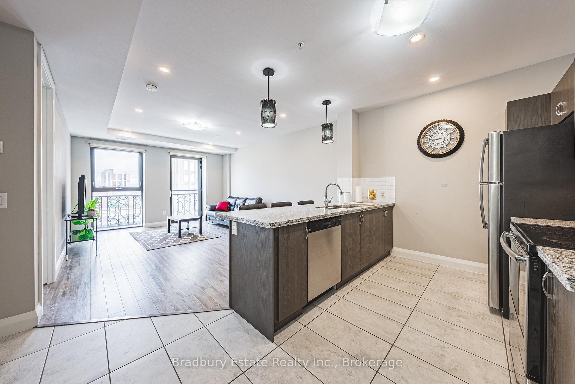 Photo 7 of Unit 819, 118 King Street E, Hamilton, Beasley — HOMEH