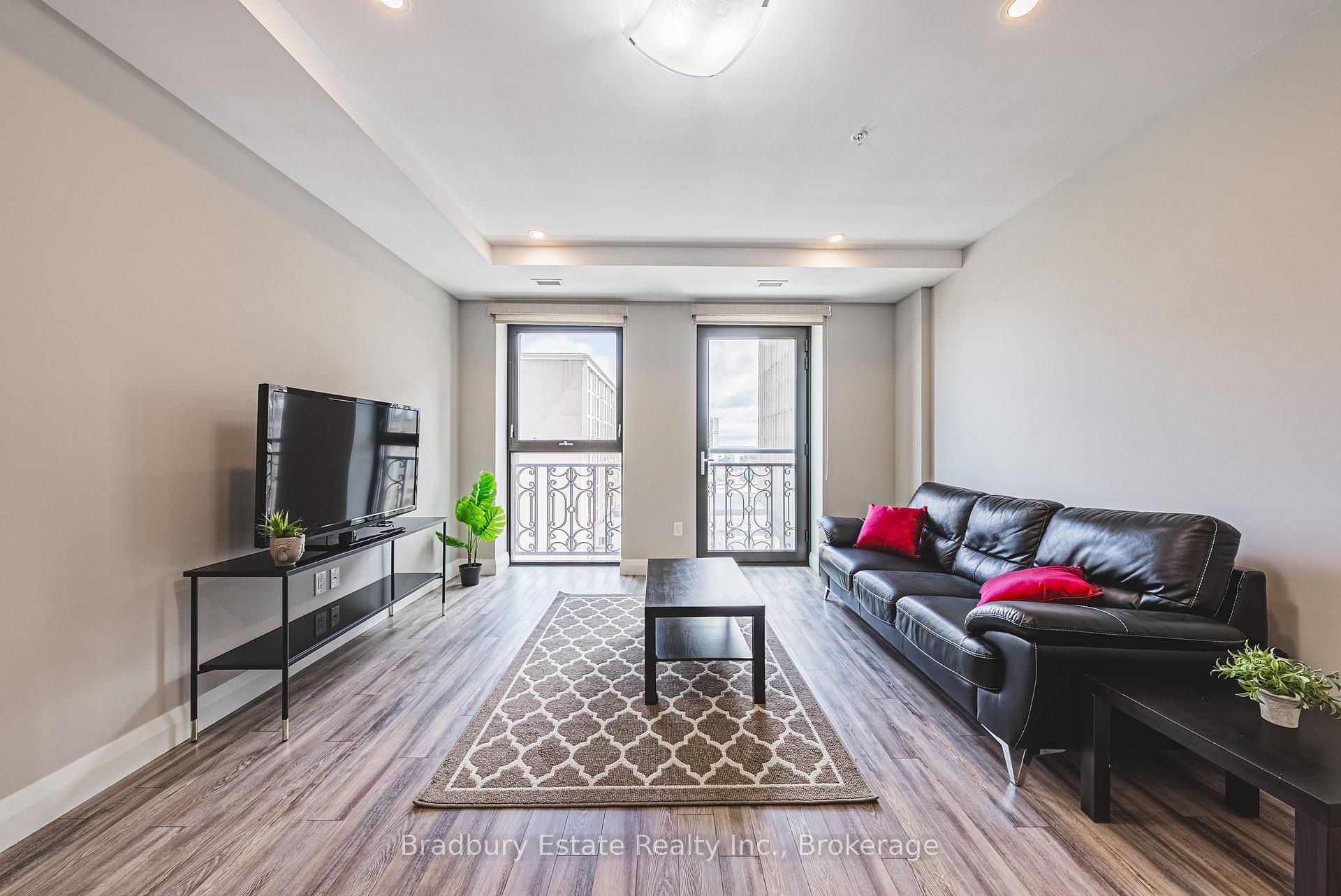 Photo 12 of Unit 819, 118 King Street E, Hamilton, Beasley — HOMEH