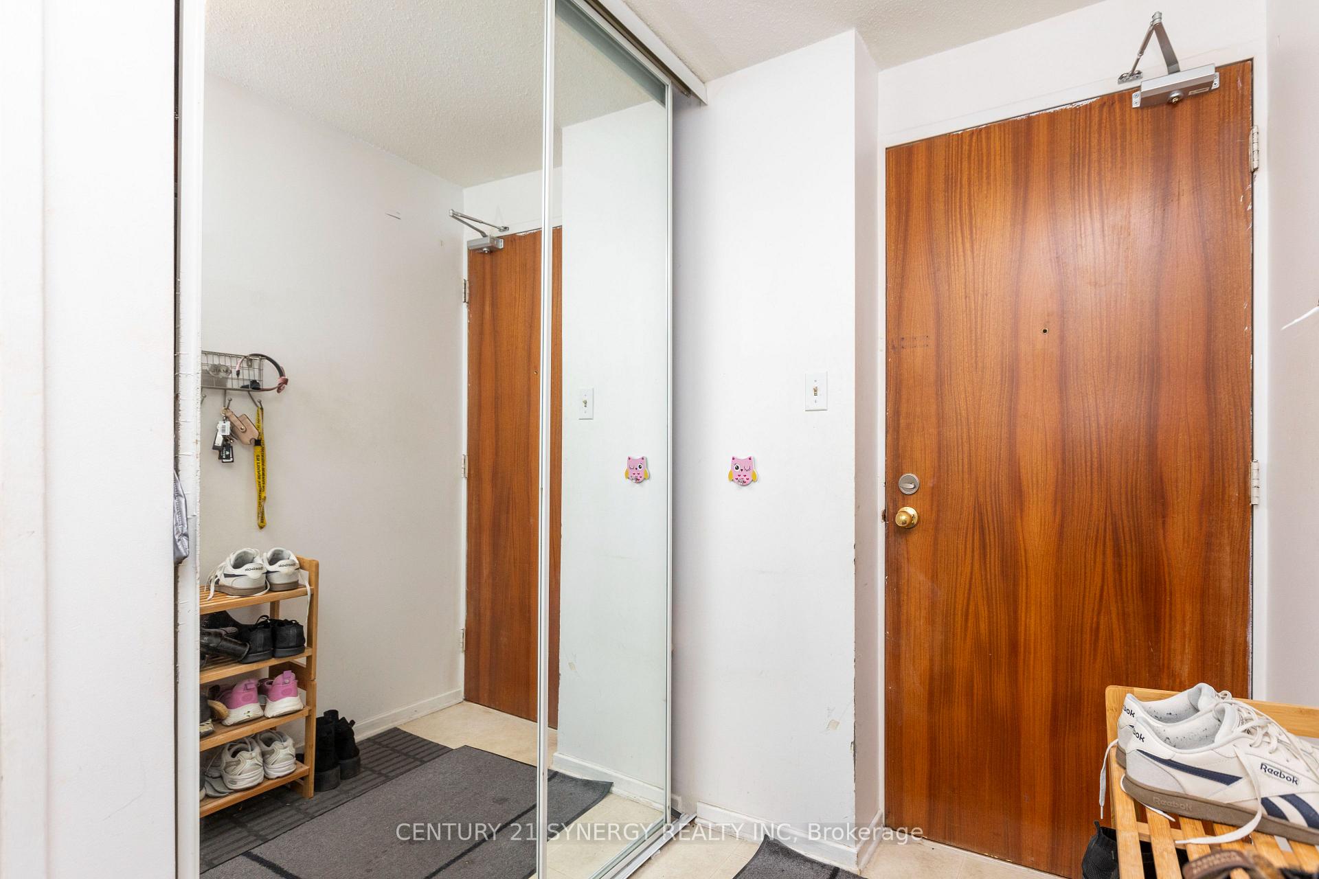 Photo 20 of Unit 1102, 20 Chesterton Drive, Ottawa, Borden Farm/Stewart Farm/Carleton Heights/Parkwood Hills — HOMEH