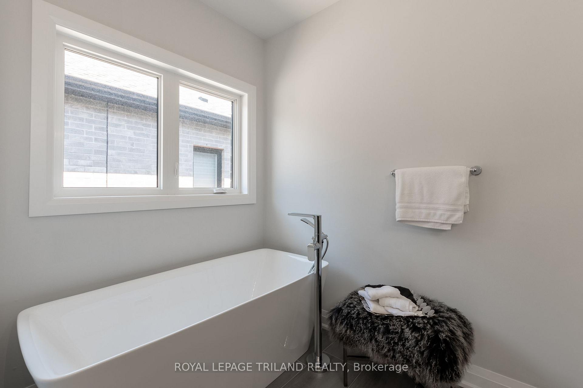 Photo 19 of Unit 58, 383 Daventry Way, Middlesex Centre, Rural Middlesex Centre — HOMEH