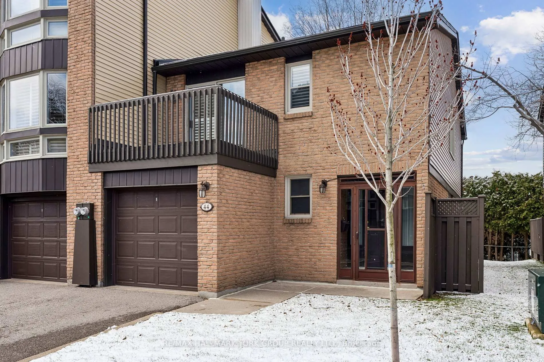 Front of 44 English Ivy Way