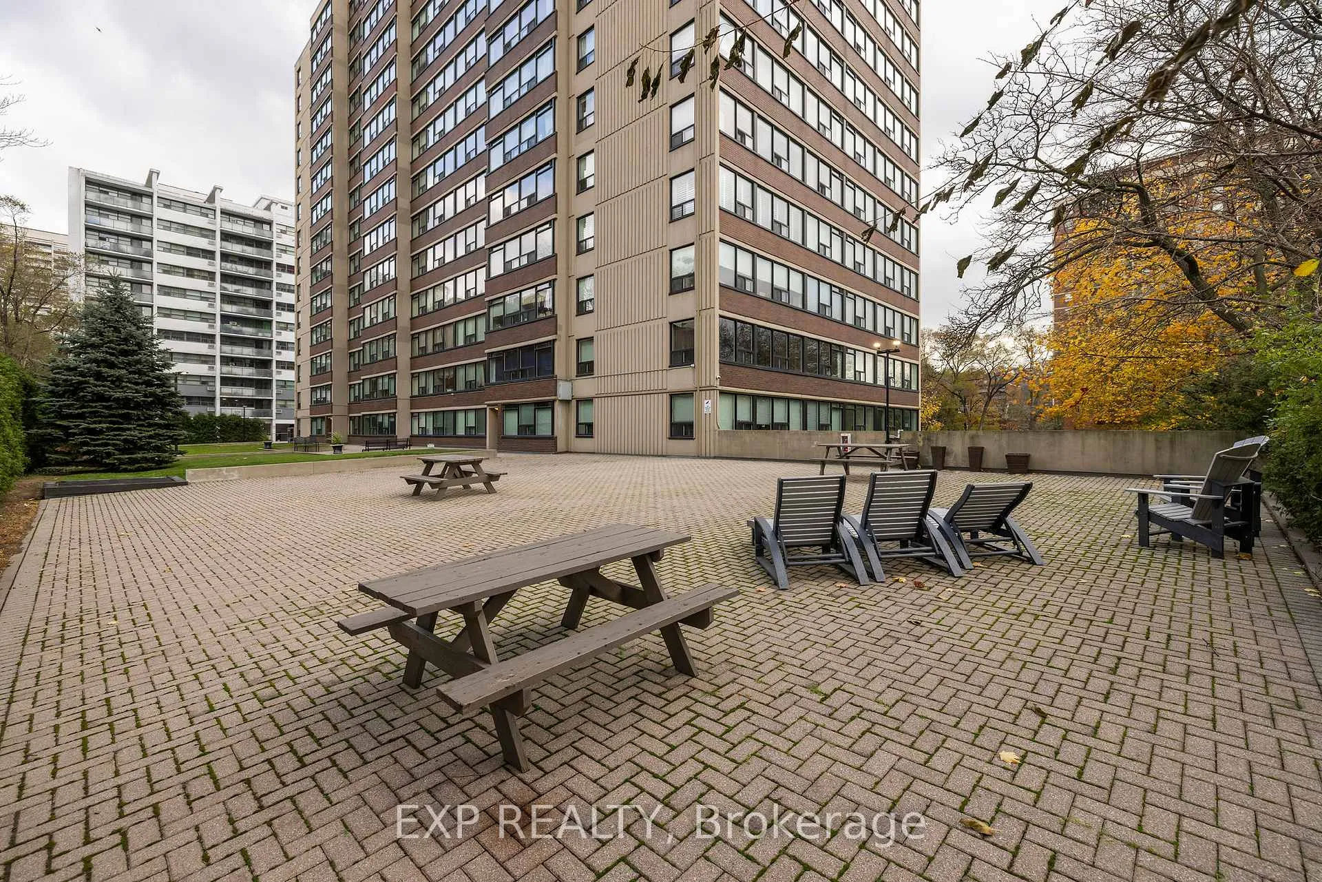 Photo 10 of Unit 1506, 120 Duke Street, Hamilton, Durand — HOMEH