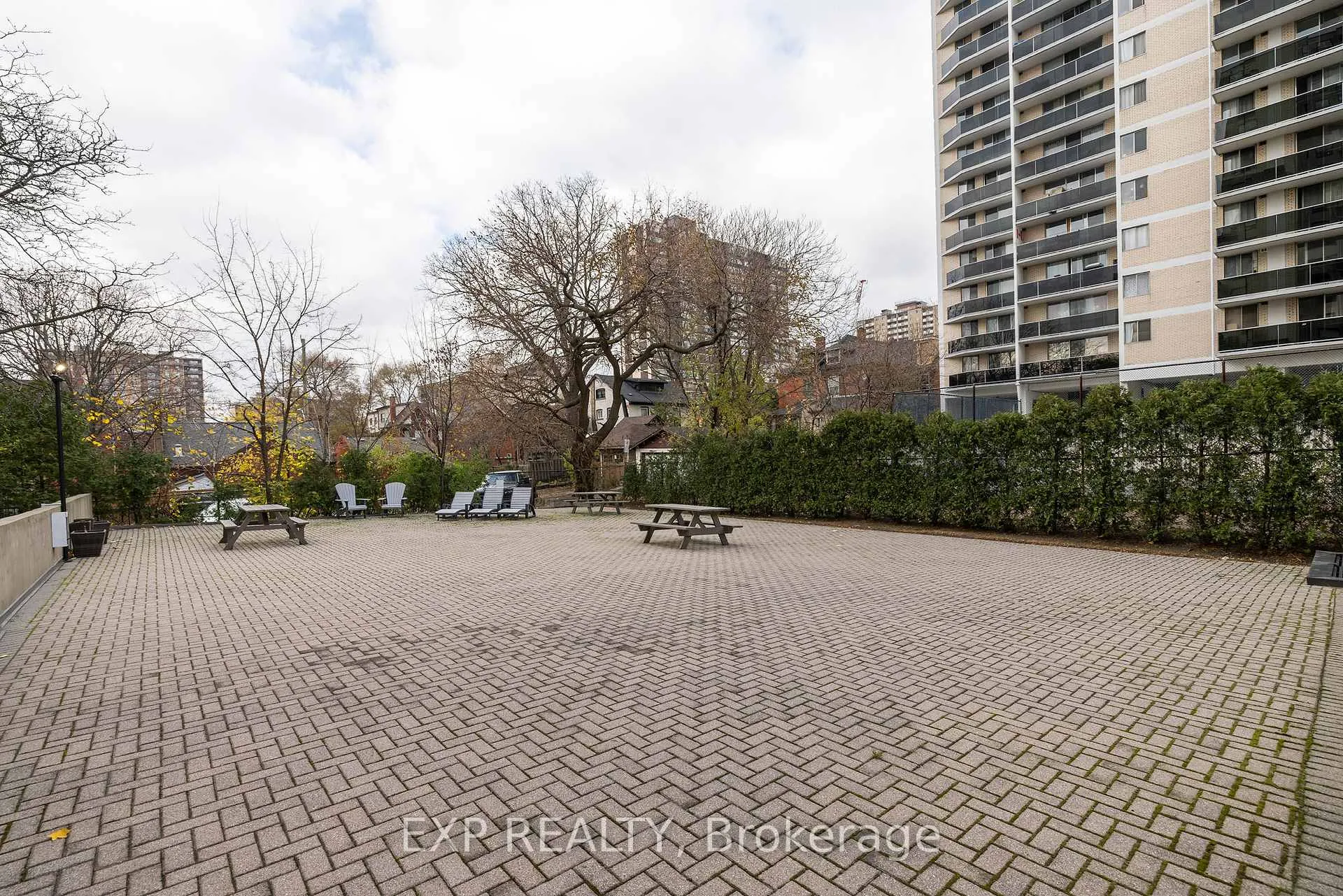Photo 11 of Unit 1506, 120 Duke Street, Hamilton, Durand — HOMEH