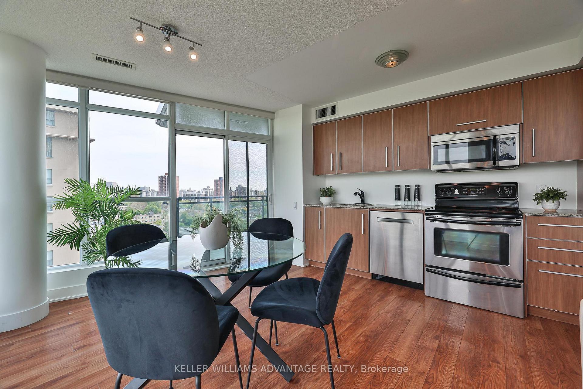 Photo 5 of Unit 1208, 1048 Broadview Avenue, Toronto, Broadview North — HOMEH