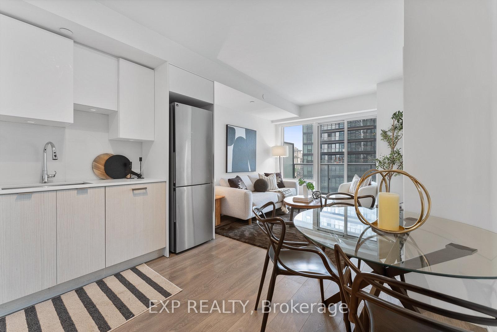 Photo 8 of Unit 2011, 99 Broadway Avenue, Toronto, Mount Pleasant West — HOMEH